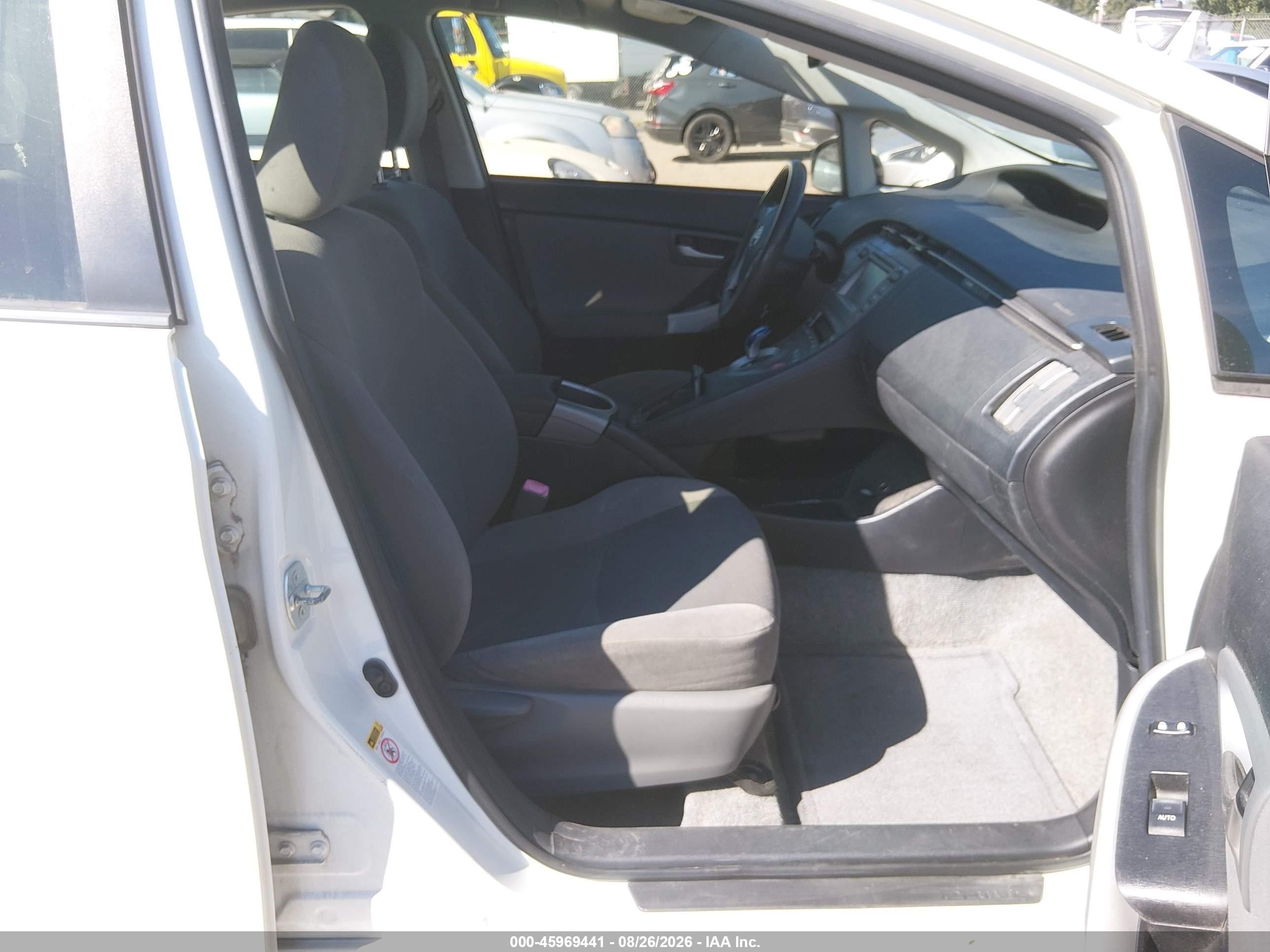 2012 Toyota Prius Two White vin: JTDKN3DU7C1519764