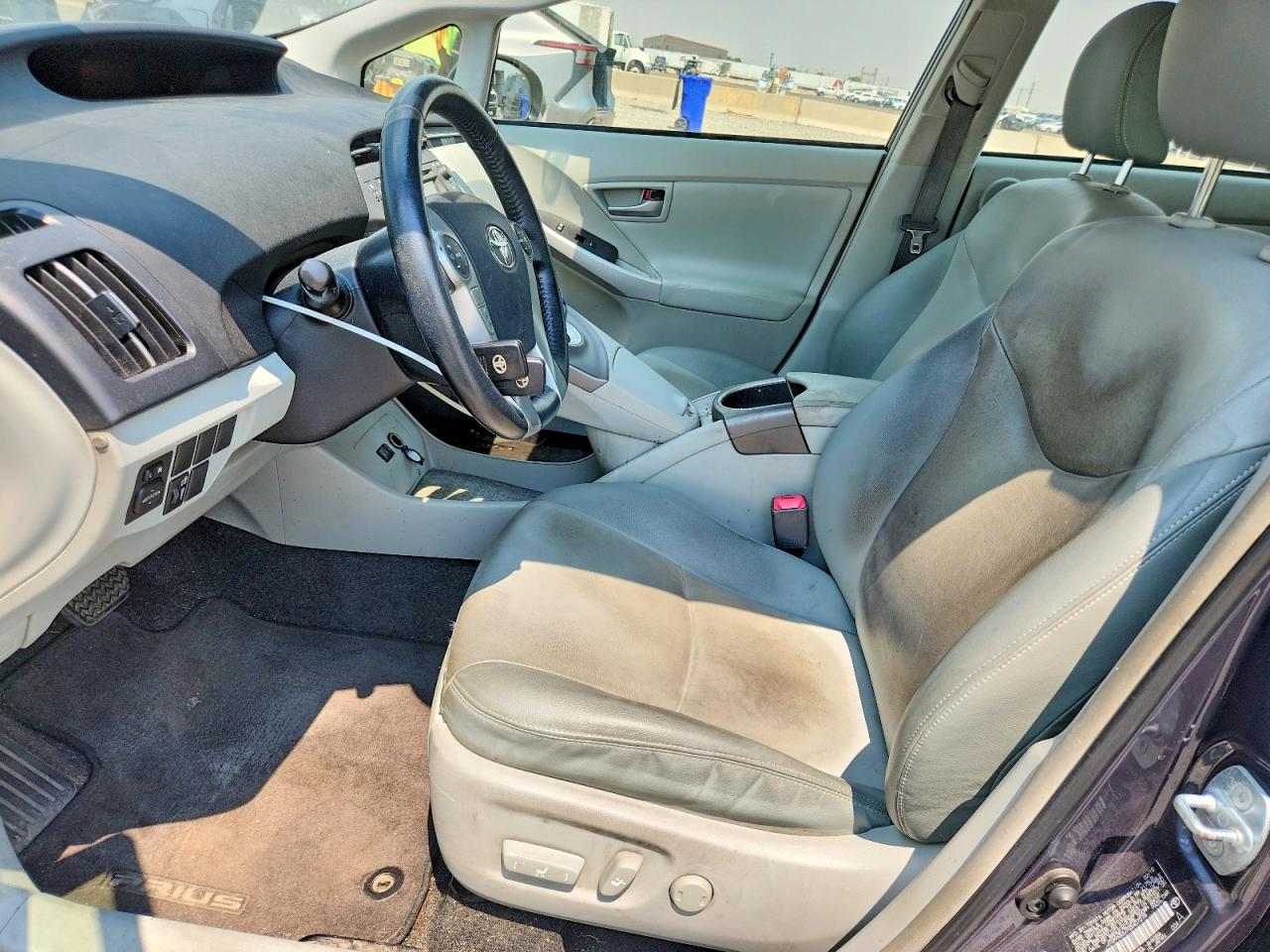 2012 Toyota Prius Four Gray vin: JTDKN3DU7C5407278