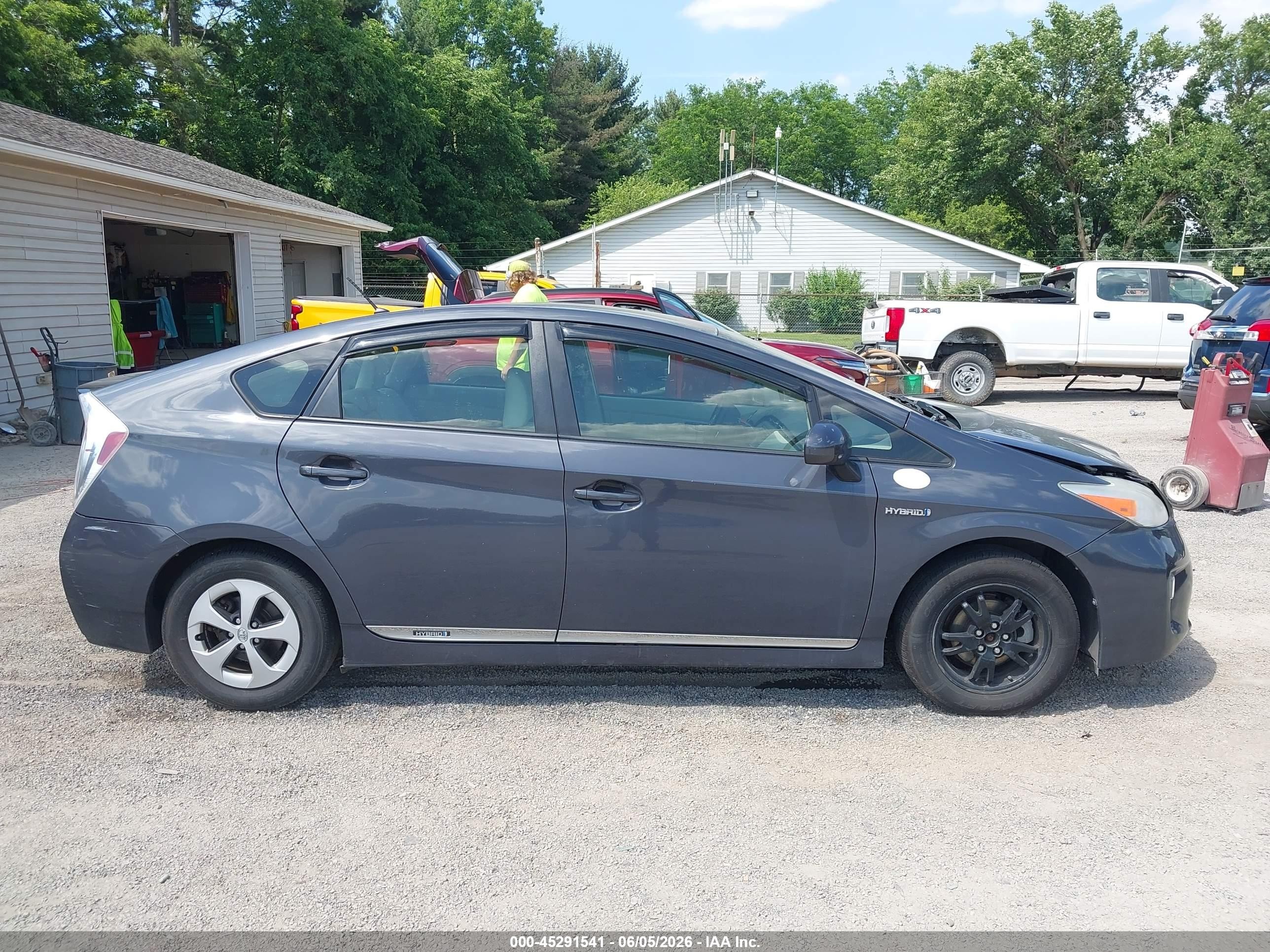 2012 Toyota Prius Two Серый vin: JTDKN3DU7C5452382
