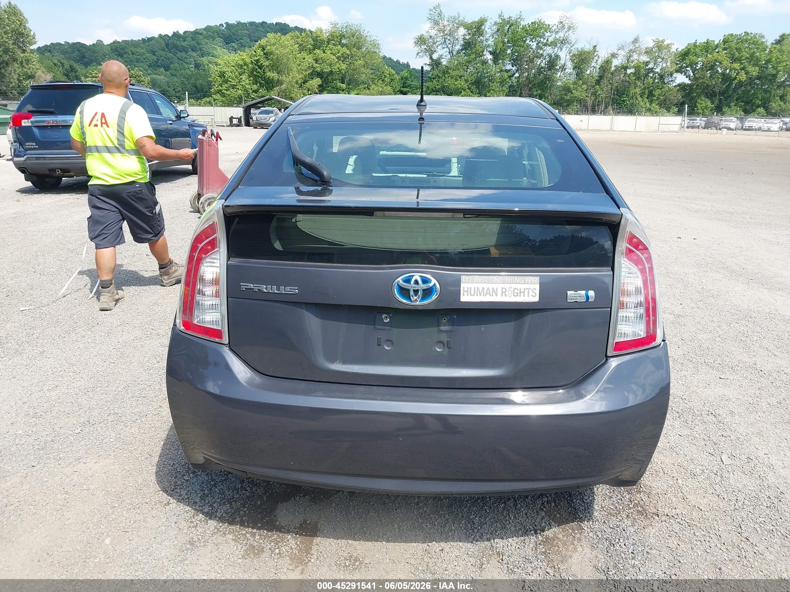 2012 Toyota Prius Two Серый vin: JTDKN3DU7C5452382