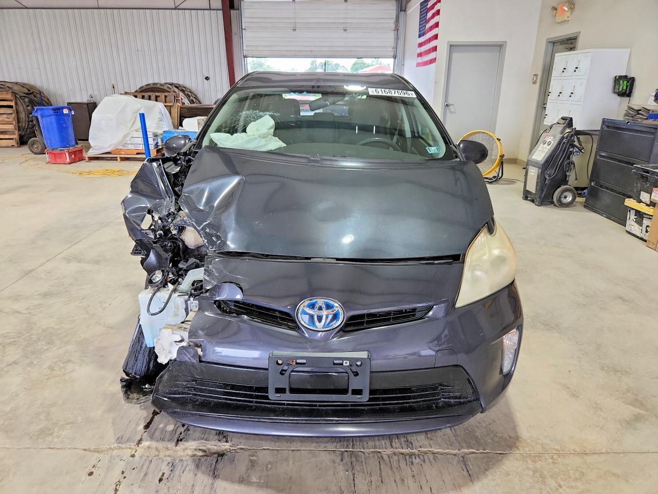 2012 Toyota Prius Three Gray vin: JTDKN3DU7C5452656