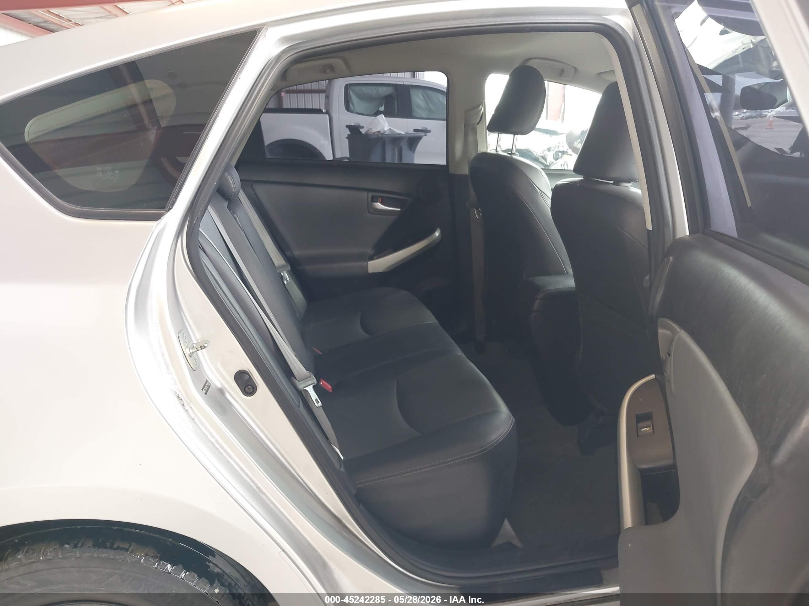2012 Toyota Prius Four Silver vin: JTDKN3DU7C5455167