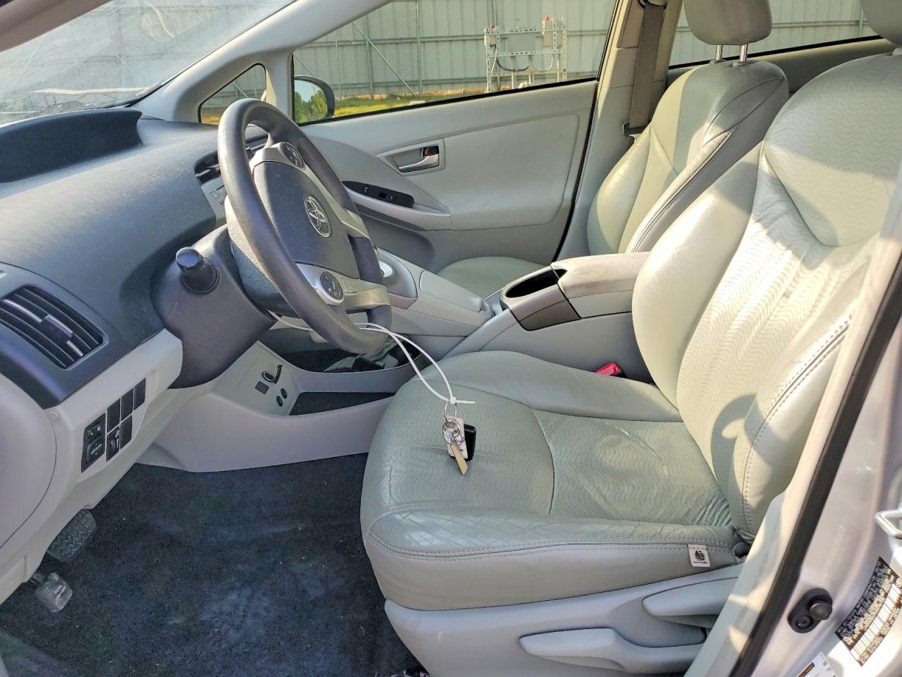 2012 Toyota Prius Three Silver vin: JTDKN3DU7C5478738
