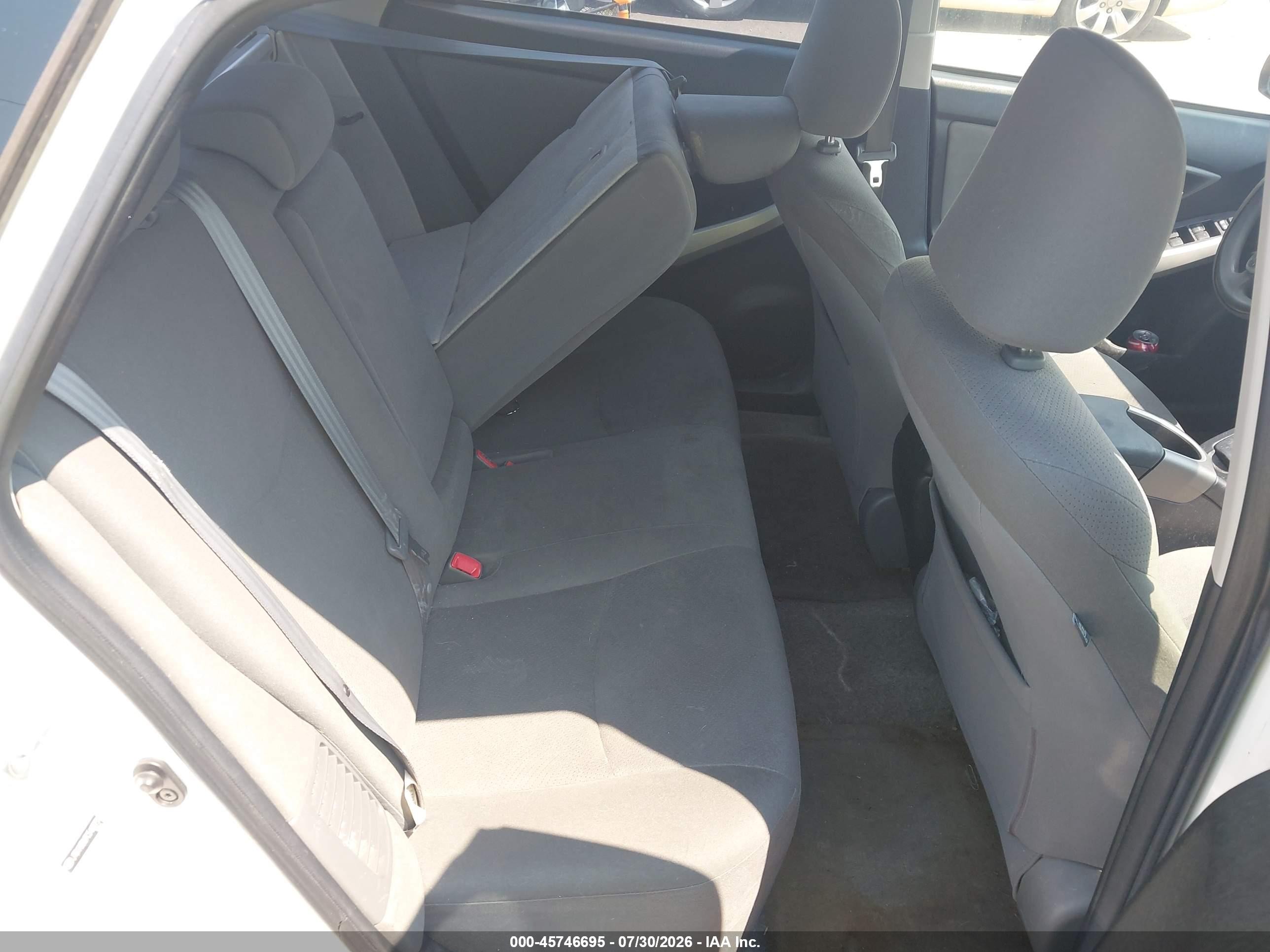 2012 Toyota Prius Three White vin: JTDKN3DU7C5483759