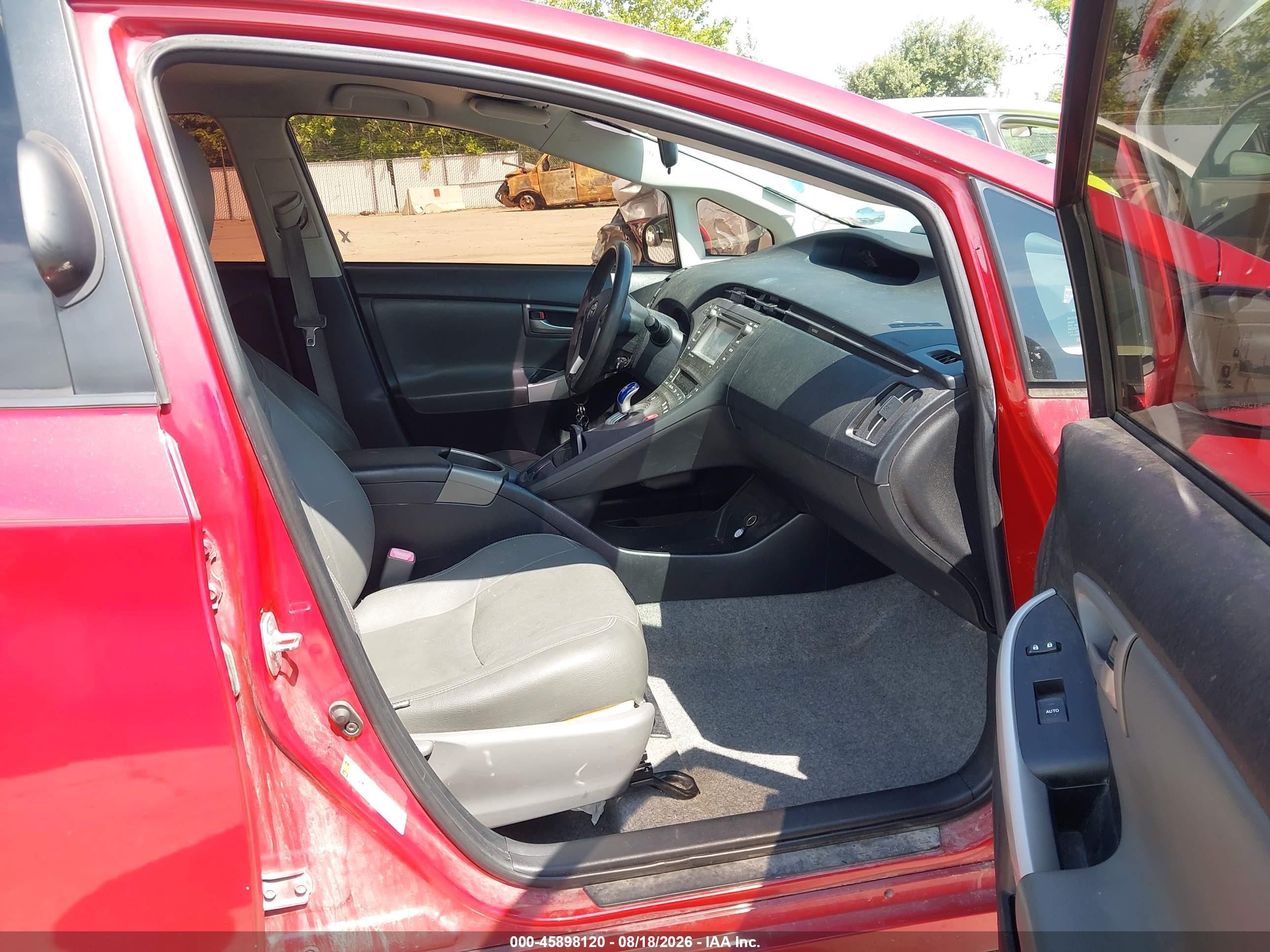 2013 Toyota Prius Three Red vin: JTDKN3DU7D0342706