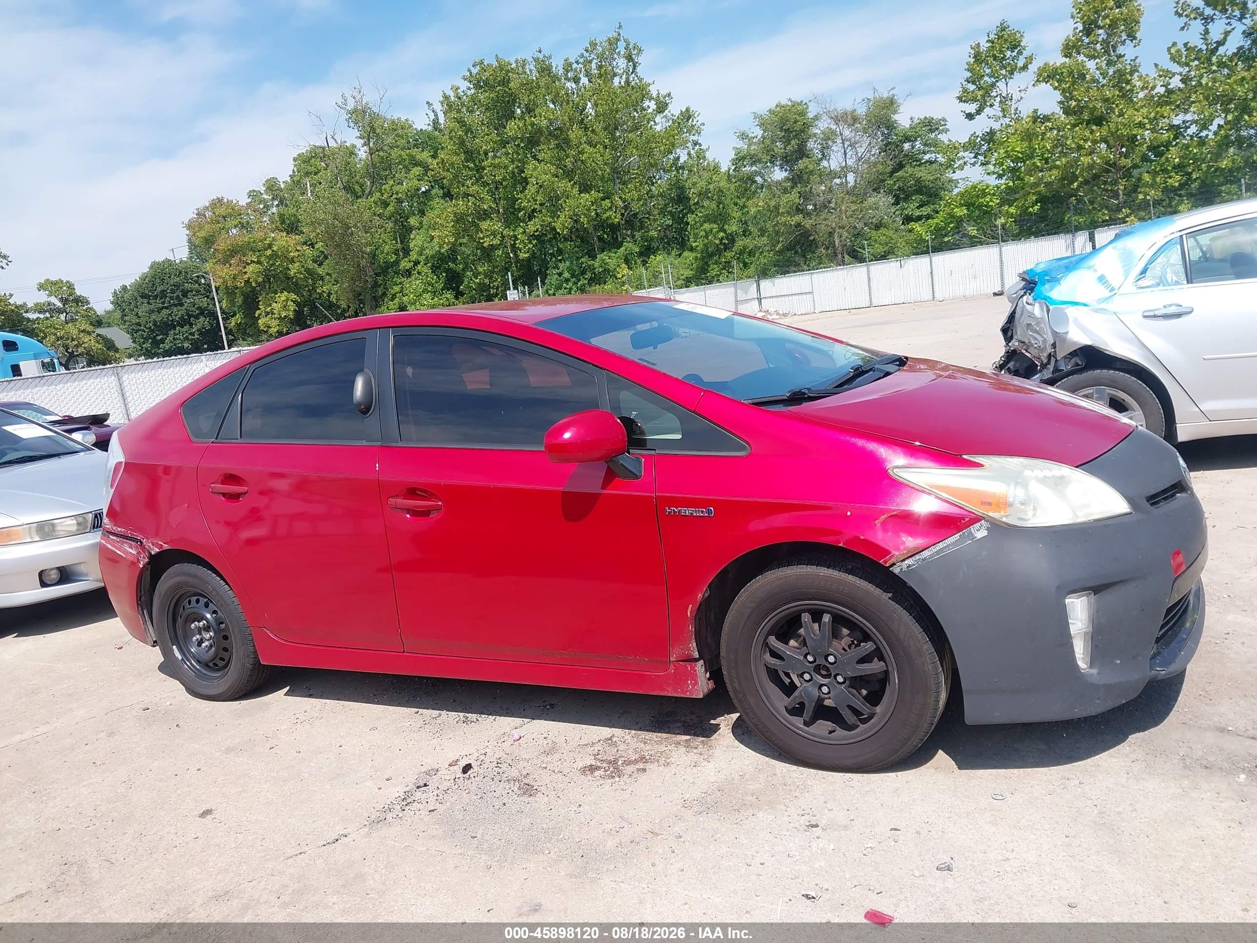 2013 Toyota Prius Three Red vin: JTDKN3DU7D0342706