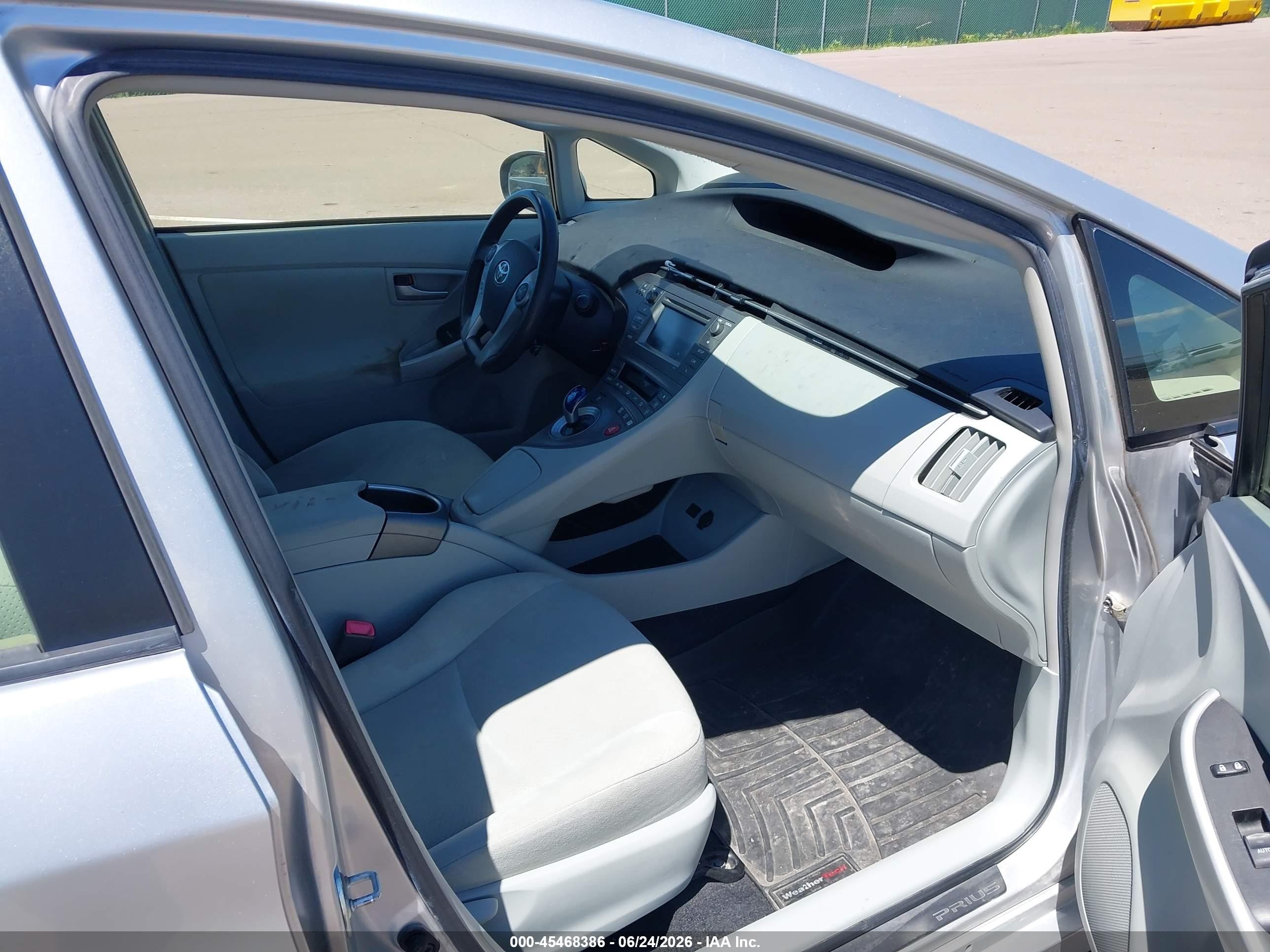 2013 Toyota Prius Two Silver vin: JTDKN3DU7D0349428