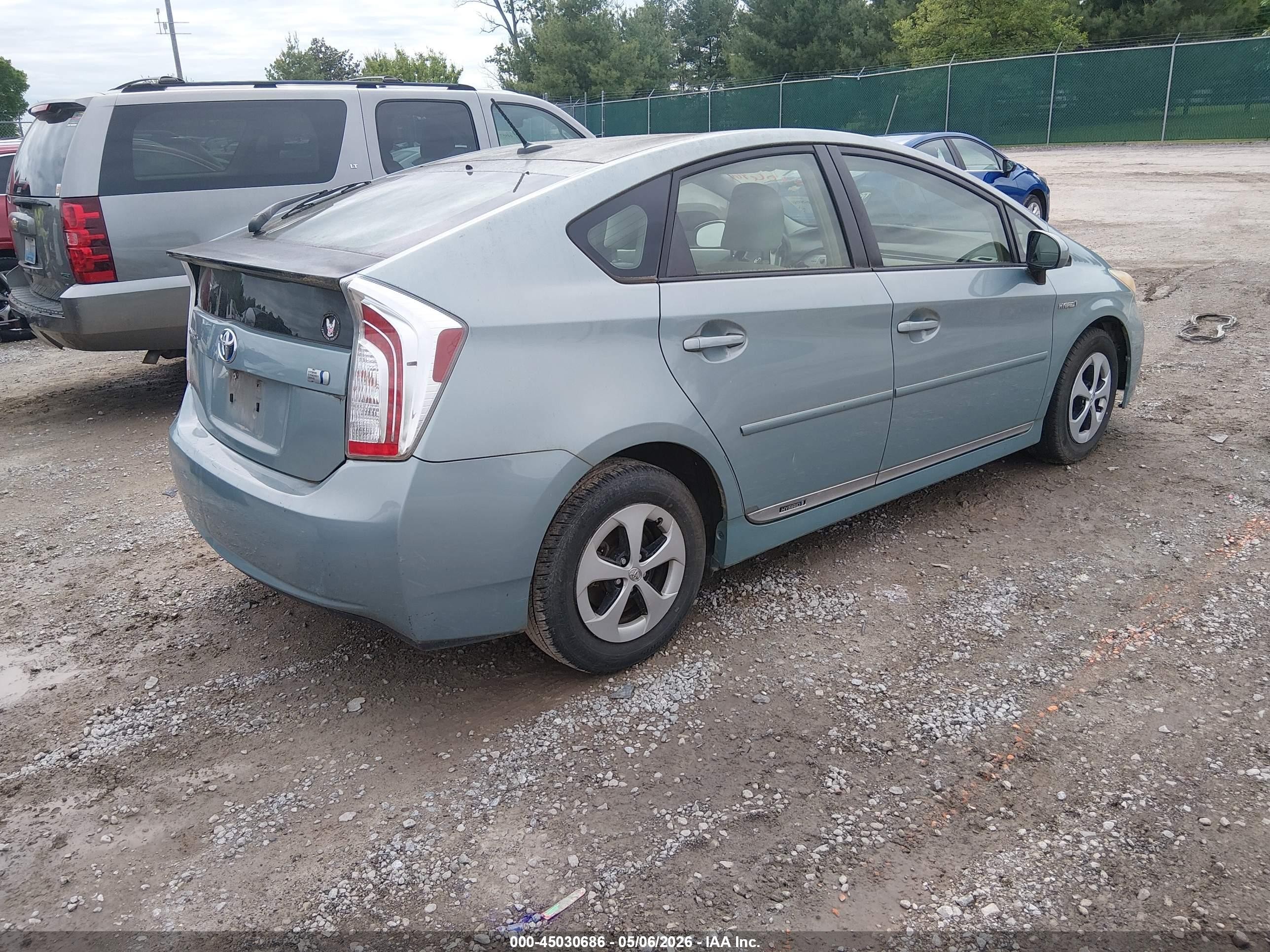 2013 Toyota Prius Three Синий vin: JTDKN3DU7D1639114