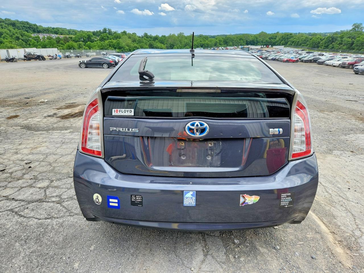 2013 Toyota Prius Two Gray vin: JTDKN3DU7D1694761