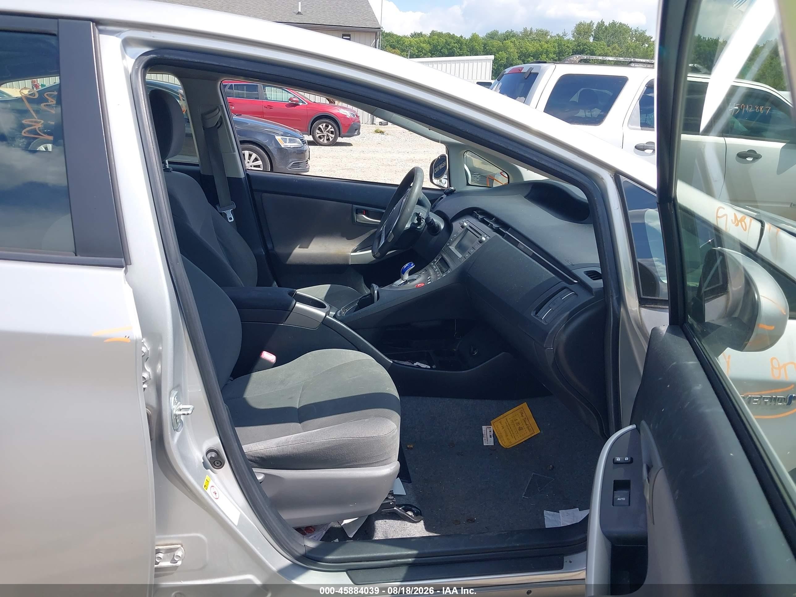 2013 Toyota Prius Two Silver vin: JTDKN3DU7D5562267