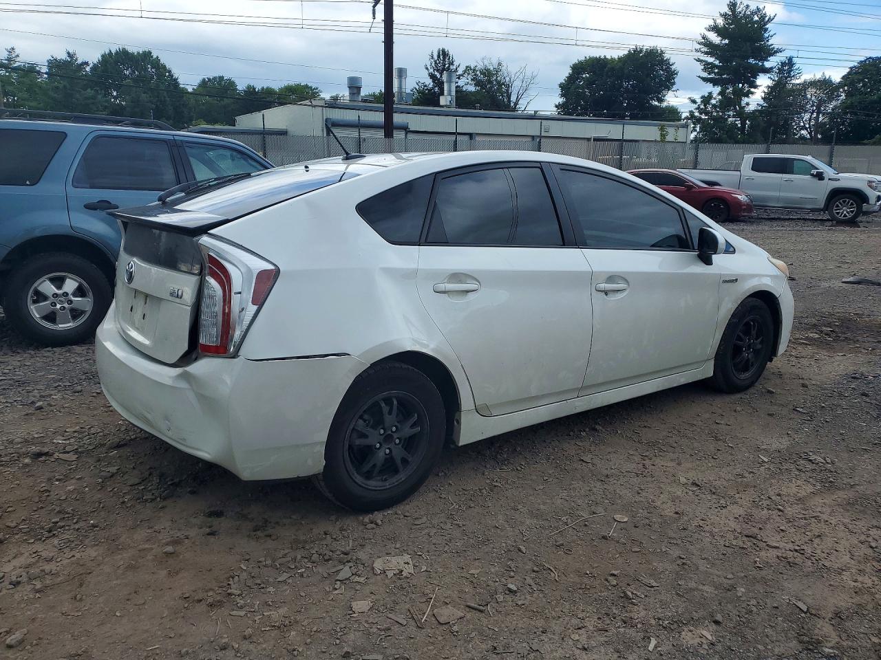 2013 Toyota Prius Persona Series Se White vin: JTDKN3DU7D5587914