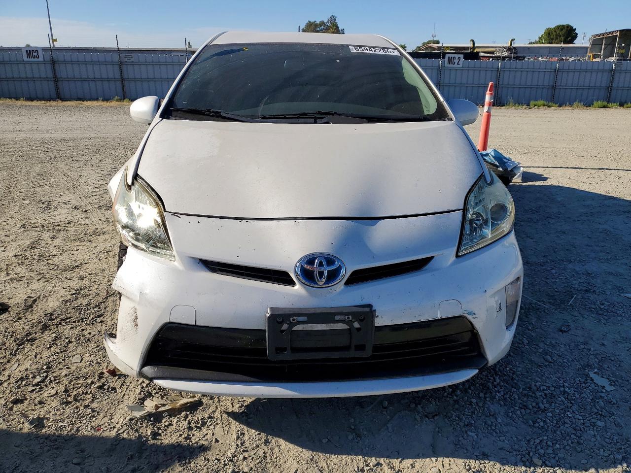 2013 Toyota Prius Three Белый vin: JTDKN3DU7D5590635