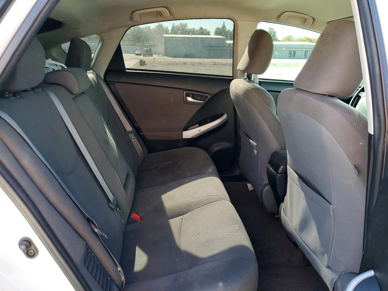 2013 Toyota Prius Three Белый vin: JTDKN3DU7D5590635