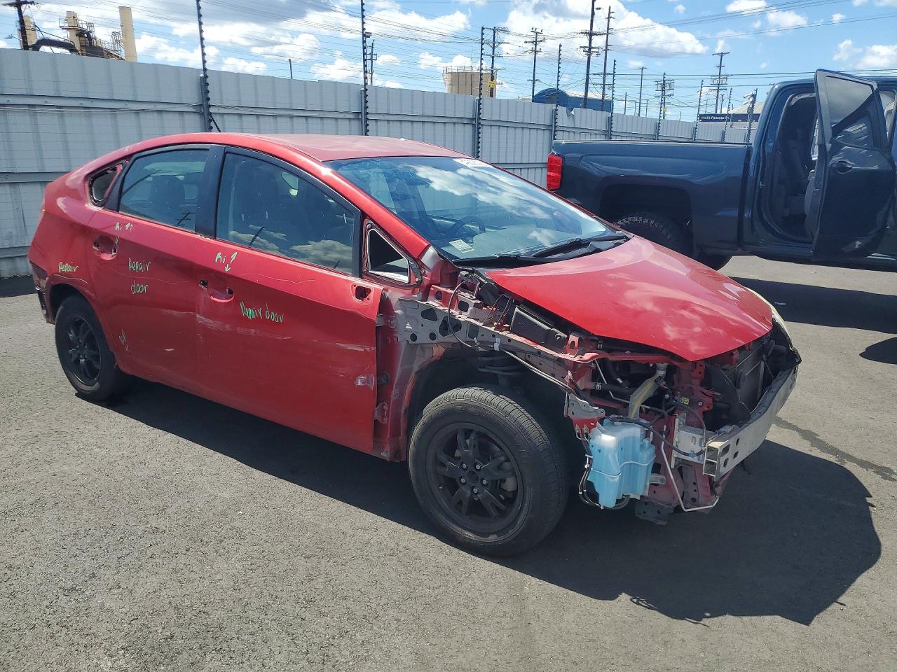 2013 Toyota Prius Three Red vin: JTDKN3DU7D5663261