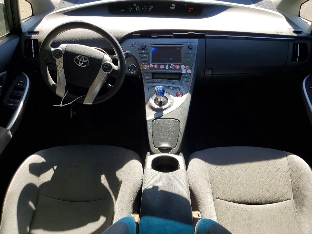 2014 Toyota Prius Three Белый vin: JTDKN3DU7E0364206