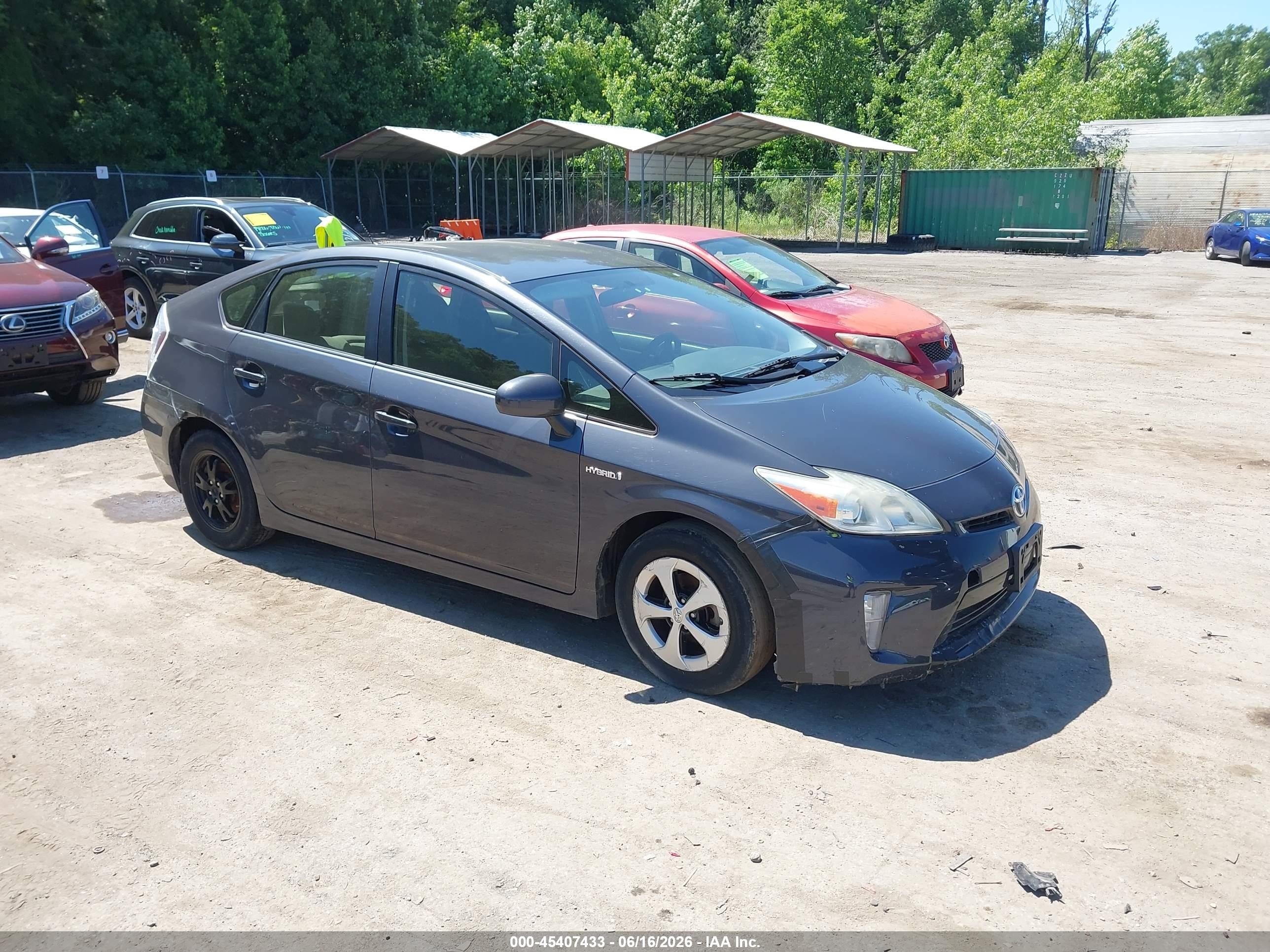 2014 Toyota Prius Two Gray vin: JTDKN3DU7E1808534