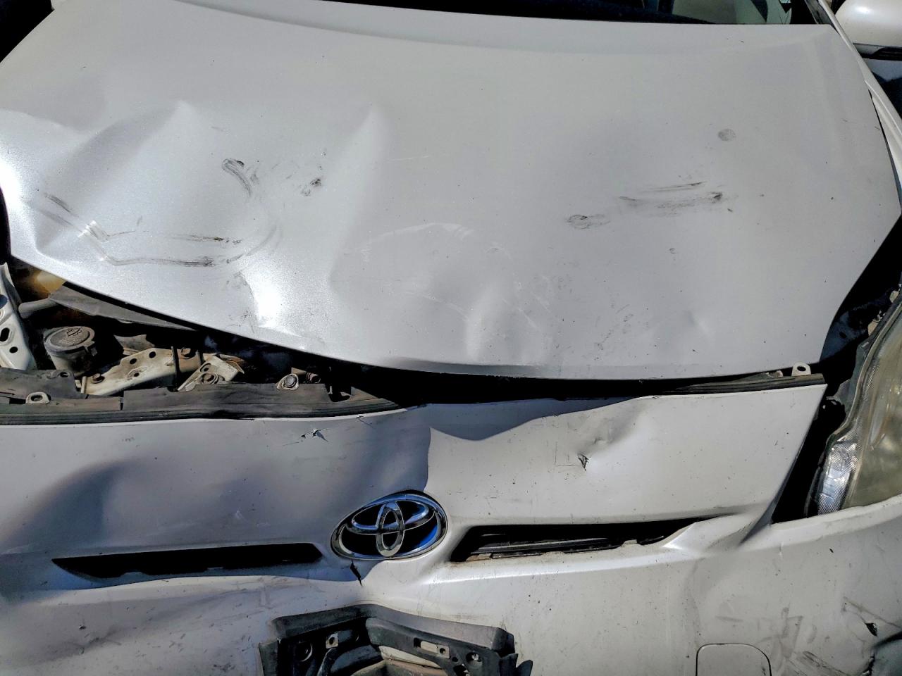 2015 Toyota Prius Persona Series White vin: JTDKN3DU7F0416659
