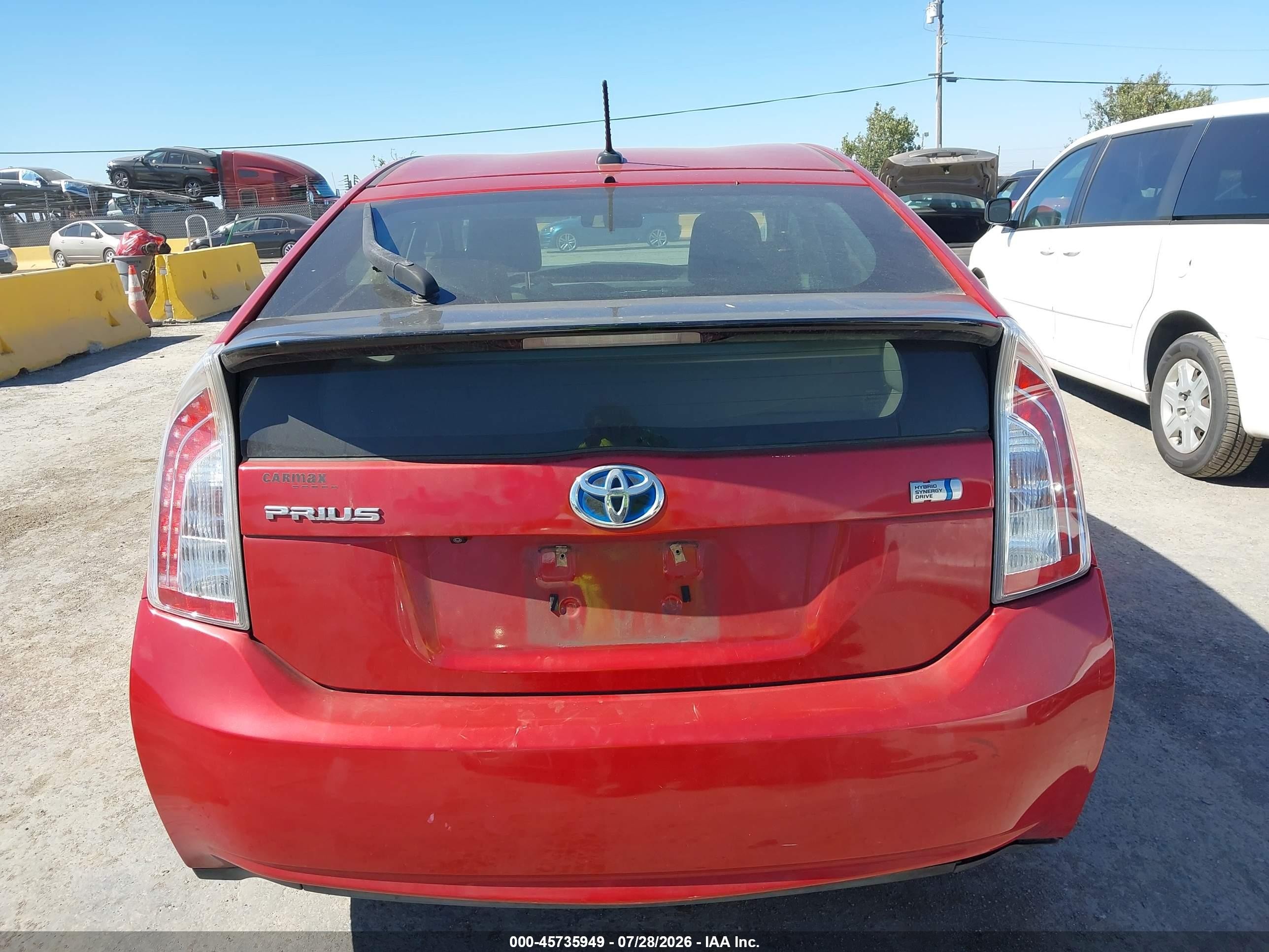 2015 Toyota Prius Three Красный vin: JTDKN3DU7F0430352