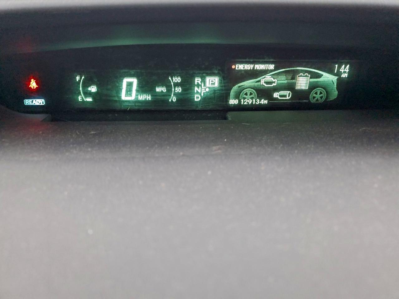 2015 Toyota Prius Серебряный vin: JTDKN3DU7F0447040
