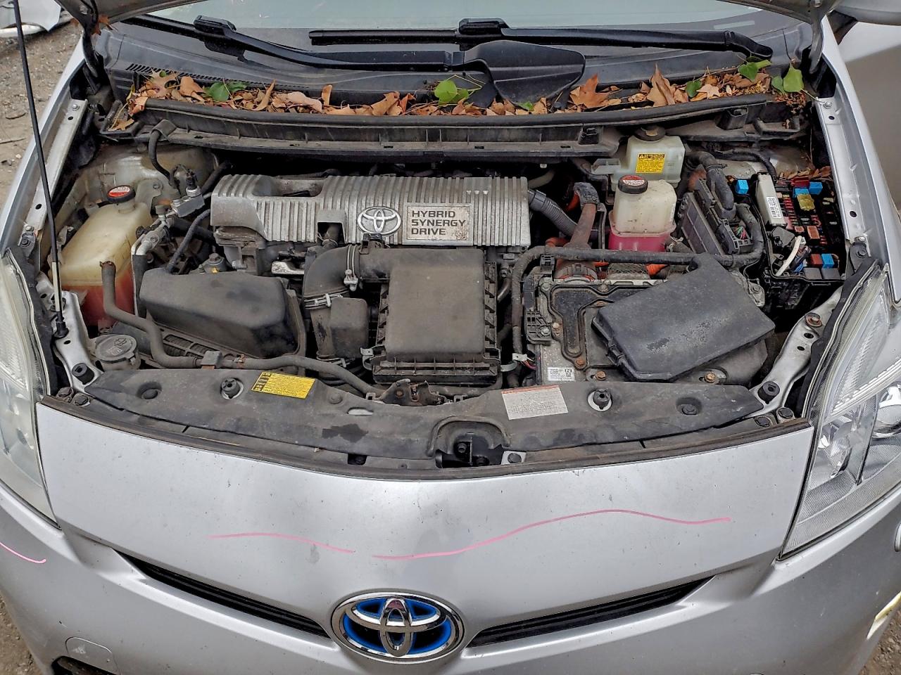 2015 Toyota Prius Серебряный vin: JTDKN3DU7F0447040