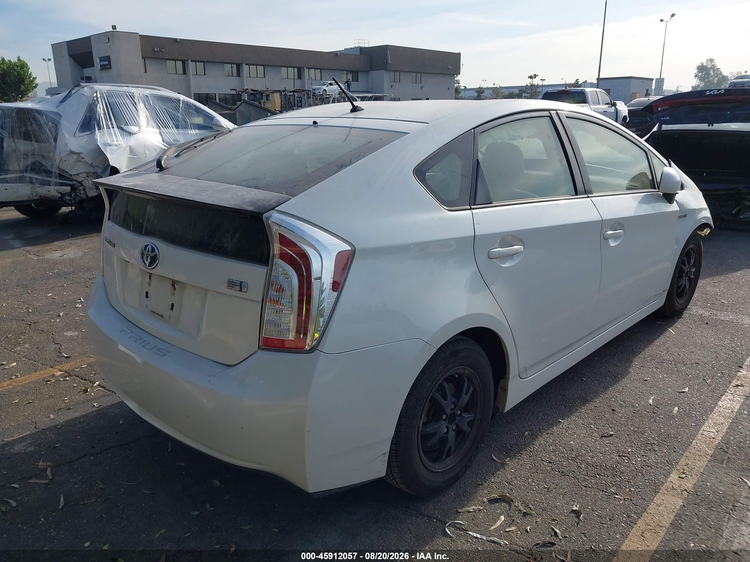 2015 Toyota Prius Two Белый vin: JTDKN3DU7F0448978