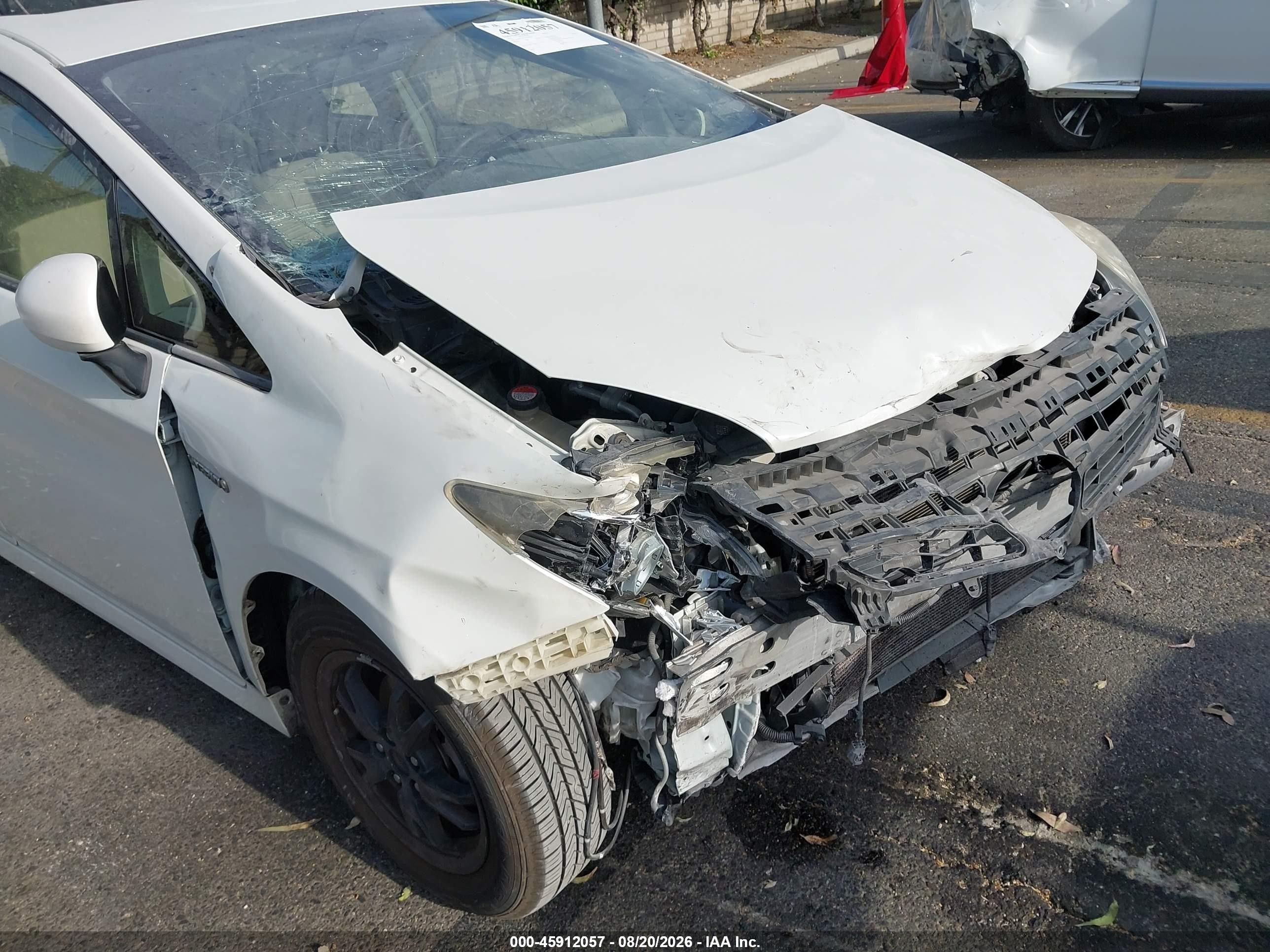 2015 Toyota Prius Two Белый vin: JTDKN3DU7F0448978