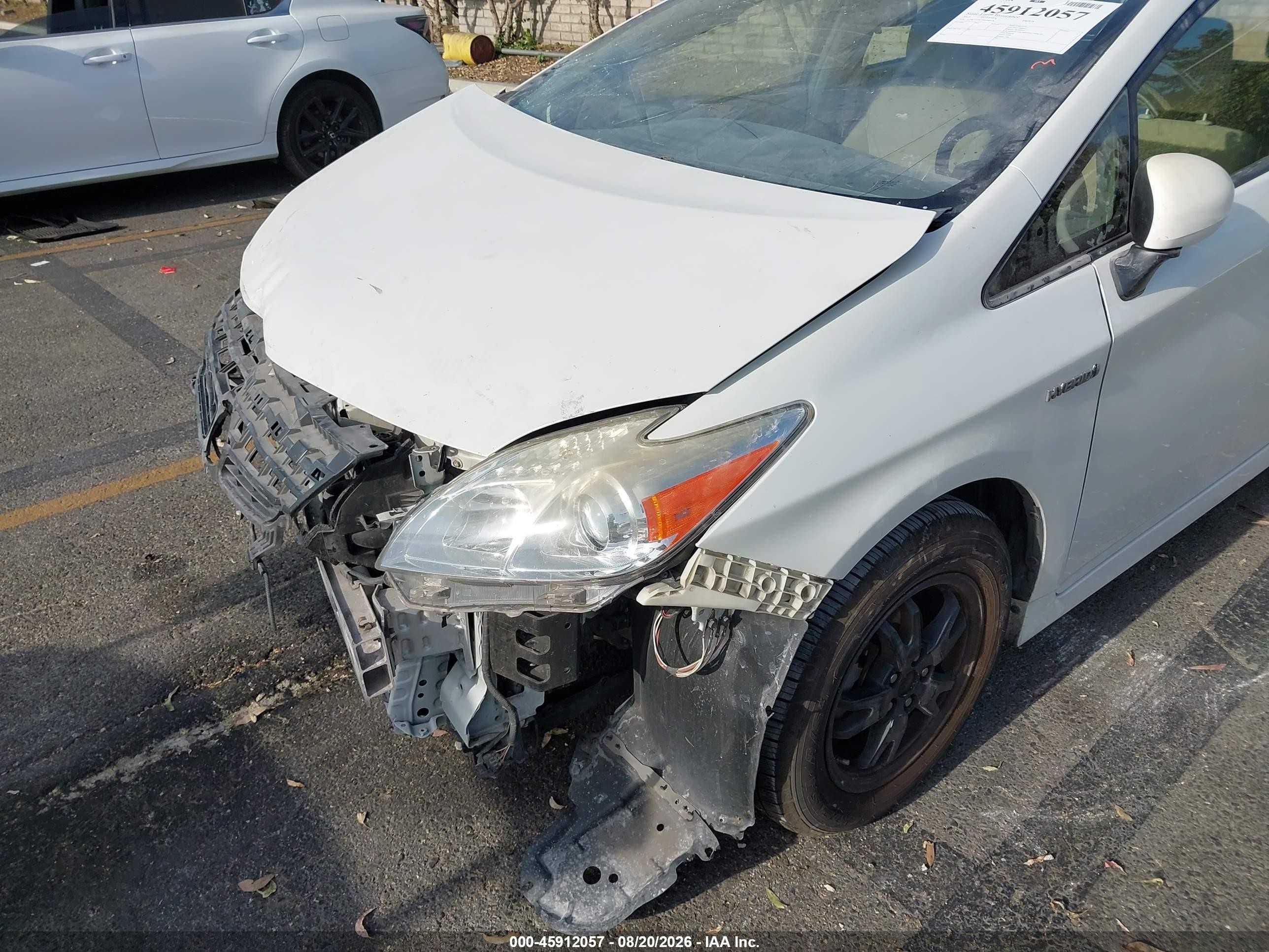 2015 Toyota Prius Two Белый vin: JTDKN3DU7F0448978