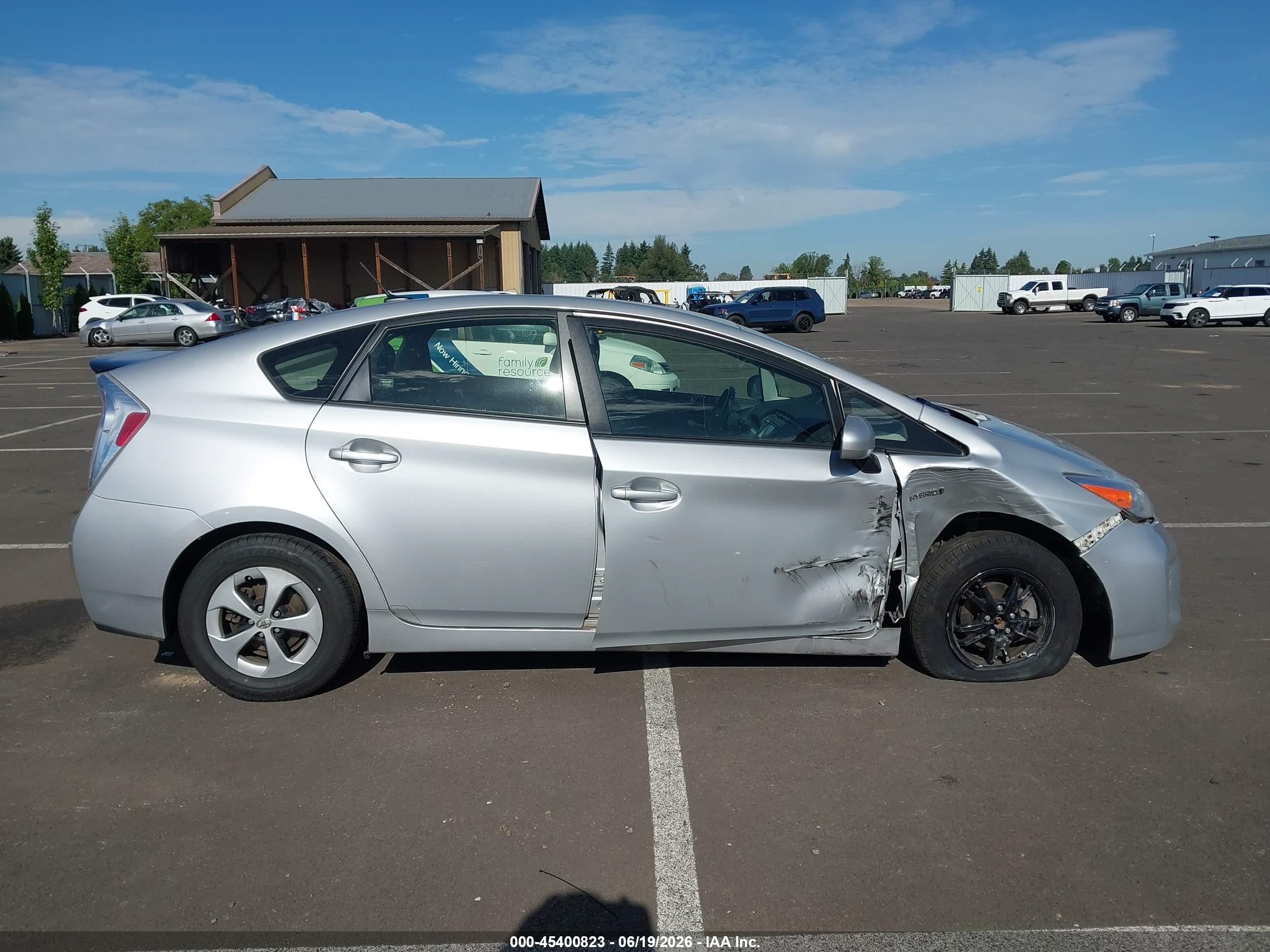 2015 Toyota Prius Four Silver vin: JTDKN3DU7F0459964