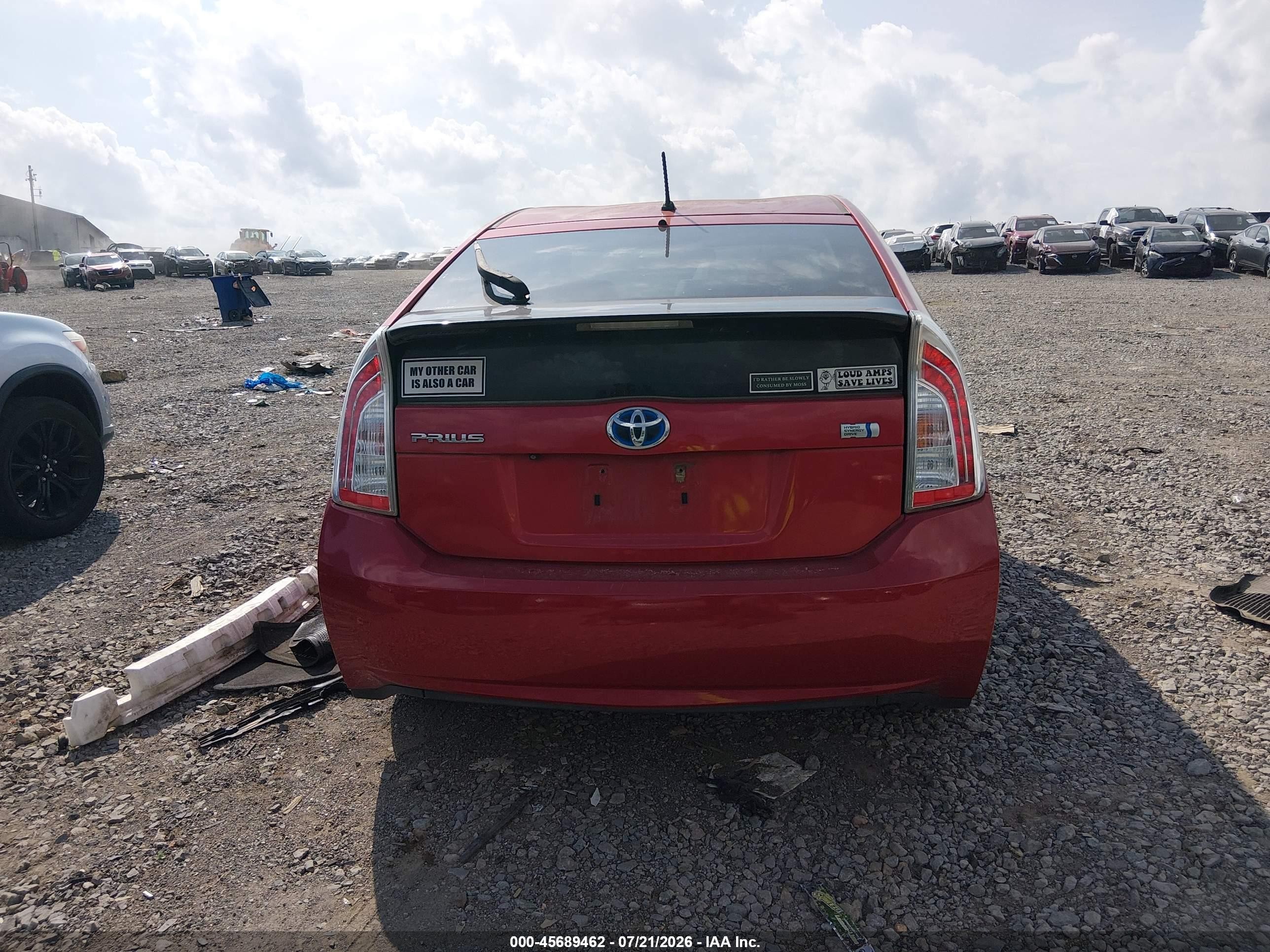 2015 Toyota Prius Two Red vin: JTDKN3DU7F1886197