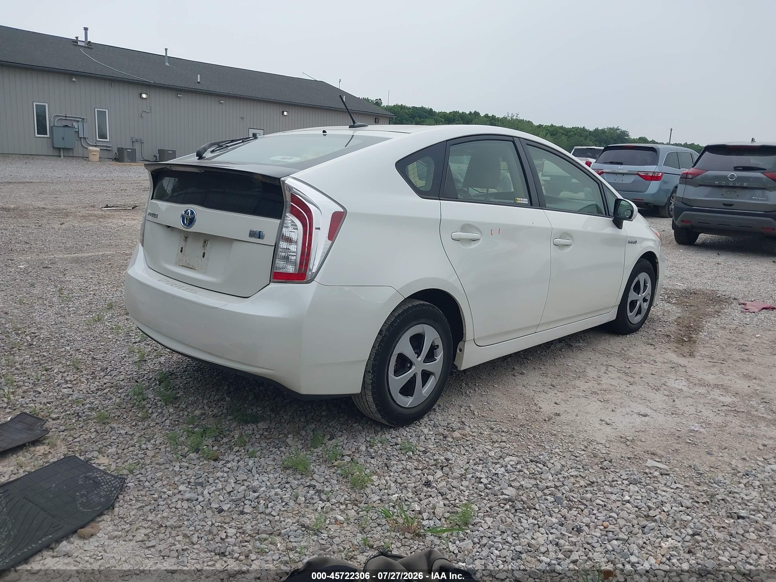 2015 Toyota Prius Three White vin: JTDKN3DU7F1898527