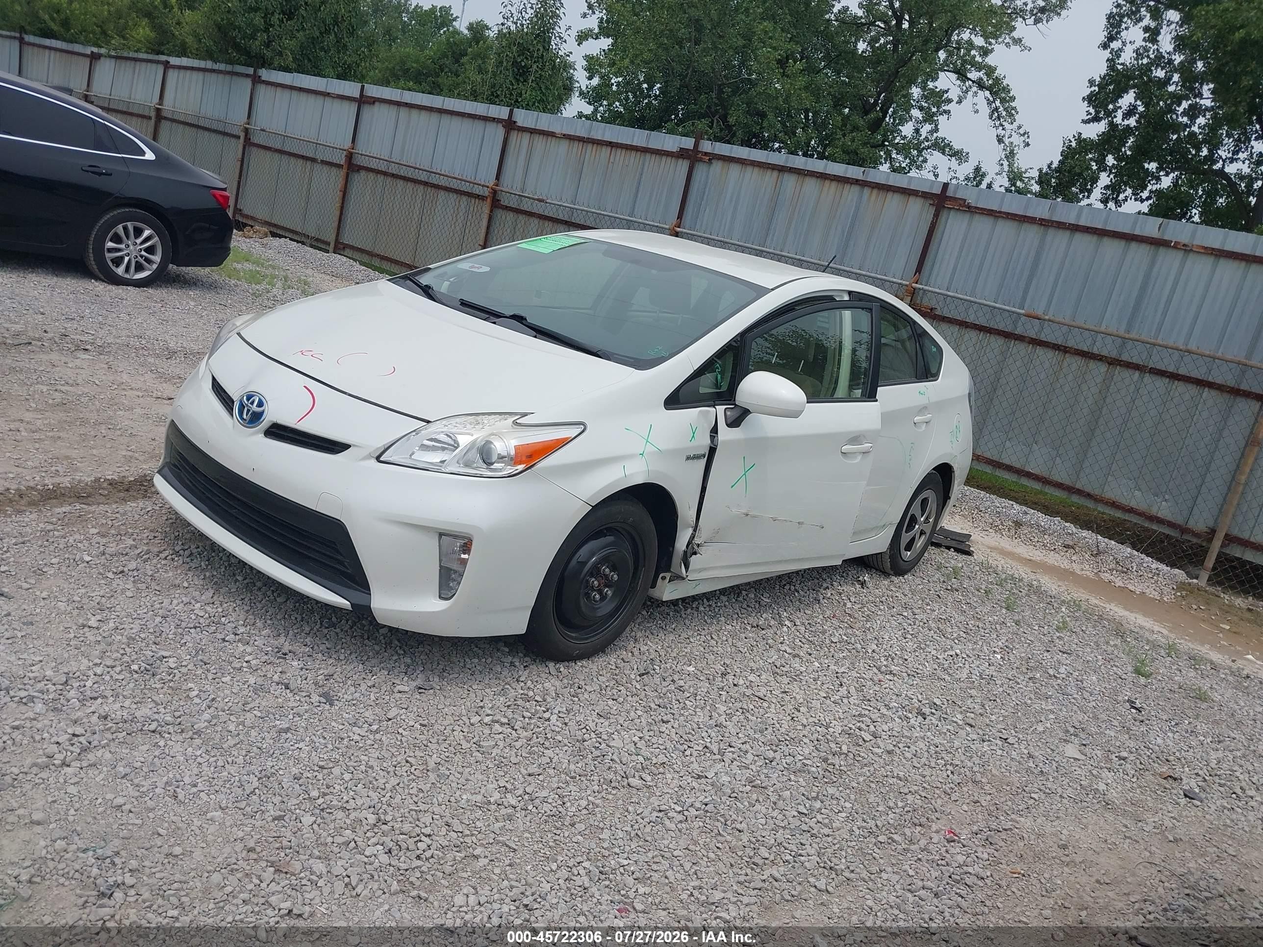 2015 Toyota Prius Three White vin: JTDKN3DU7F1898527