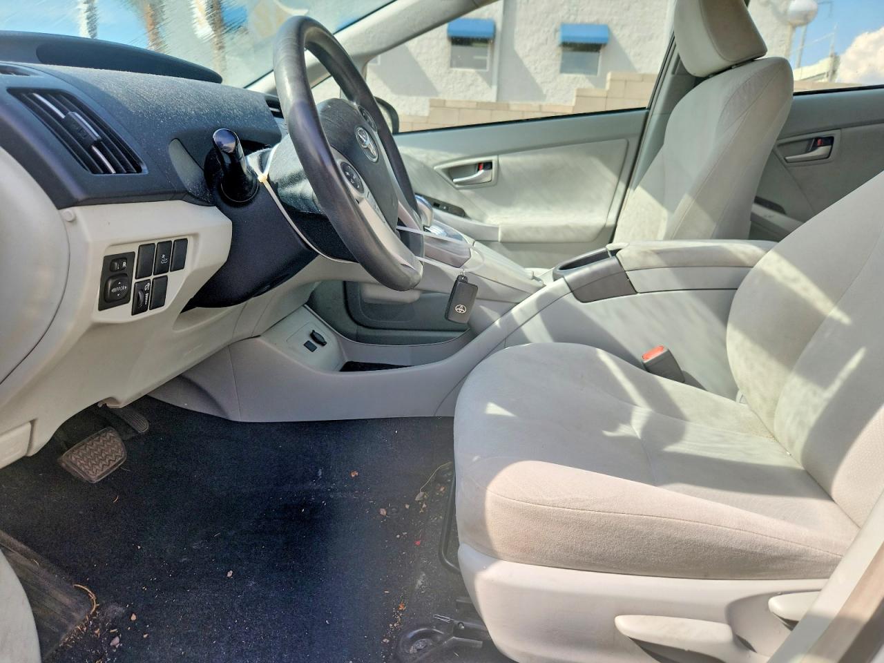 2015 Toyota Prius Three White vin: JTDKN3DU7F1902883