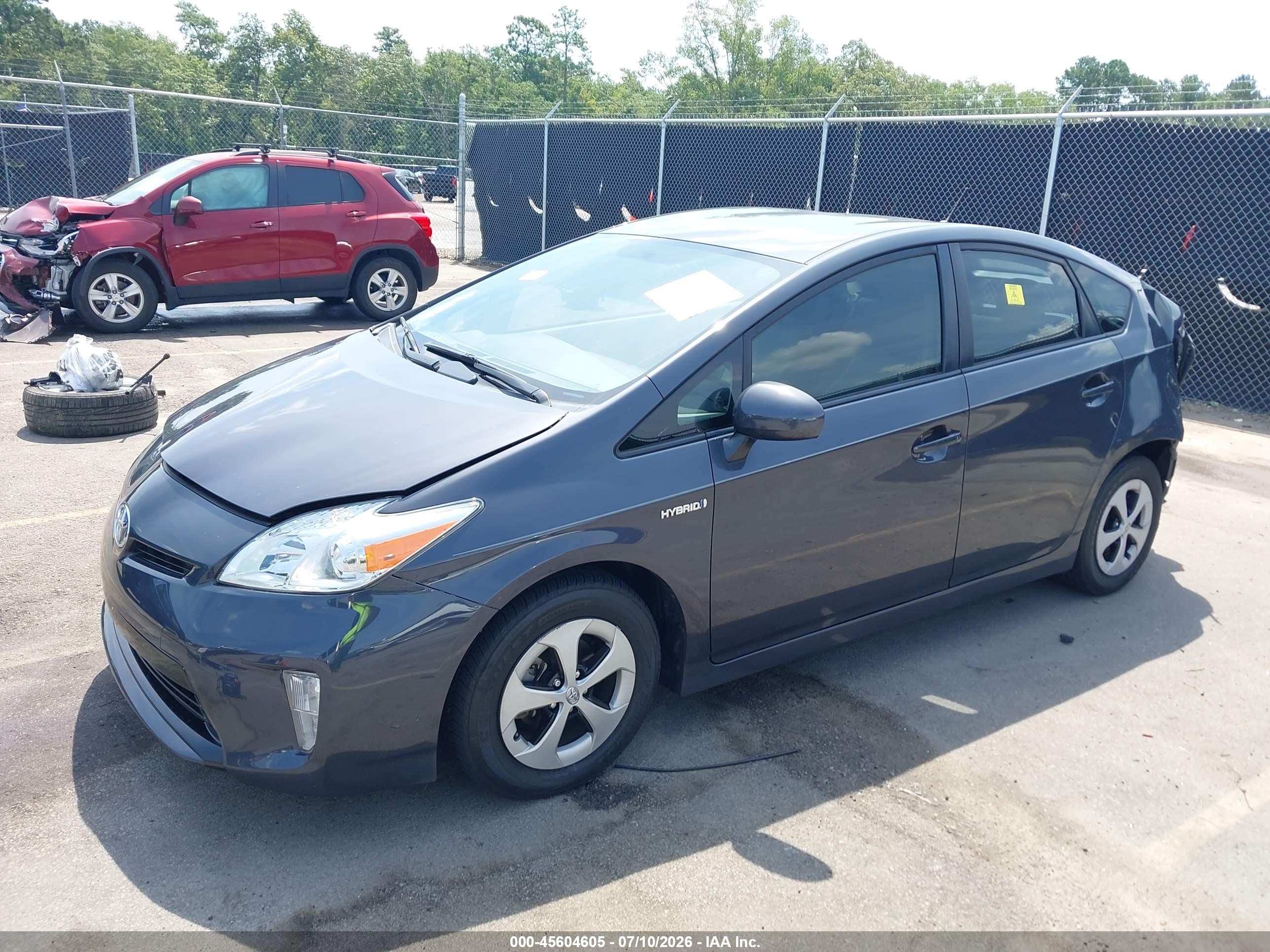 2015 Toyota Prius Two Gray vin: JTDKN3DU7F1907744