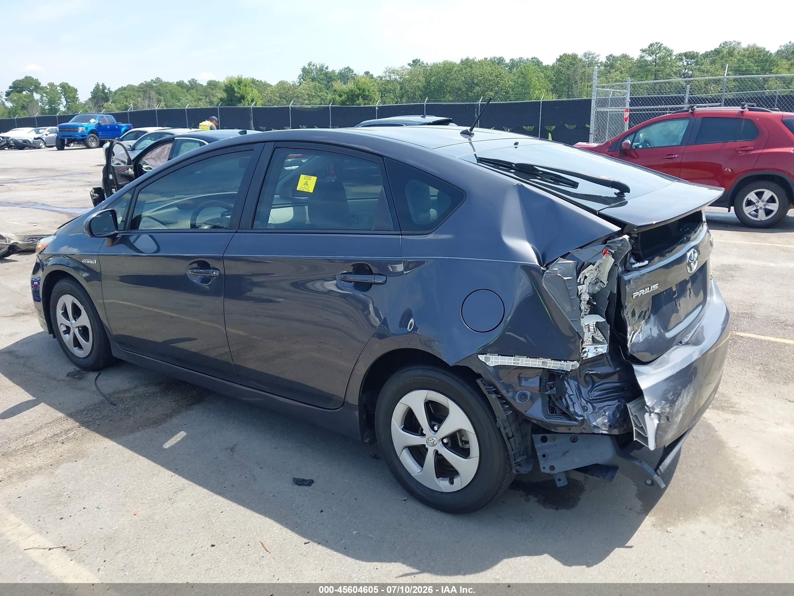 2015 Toyota Prius Two Gray vin: JTDKN3DU7F1907744