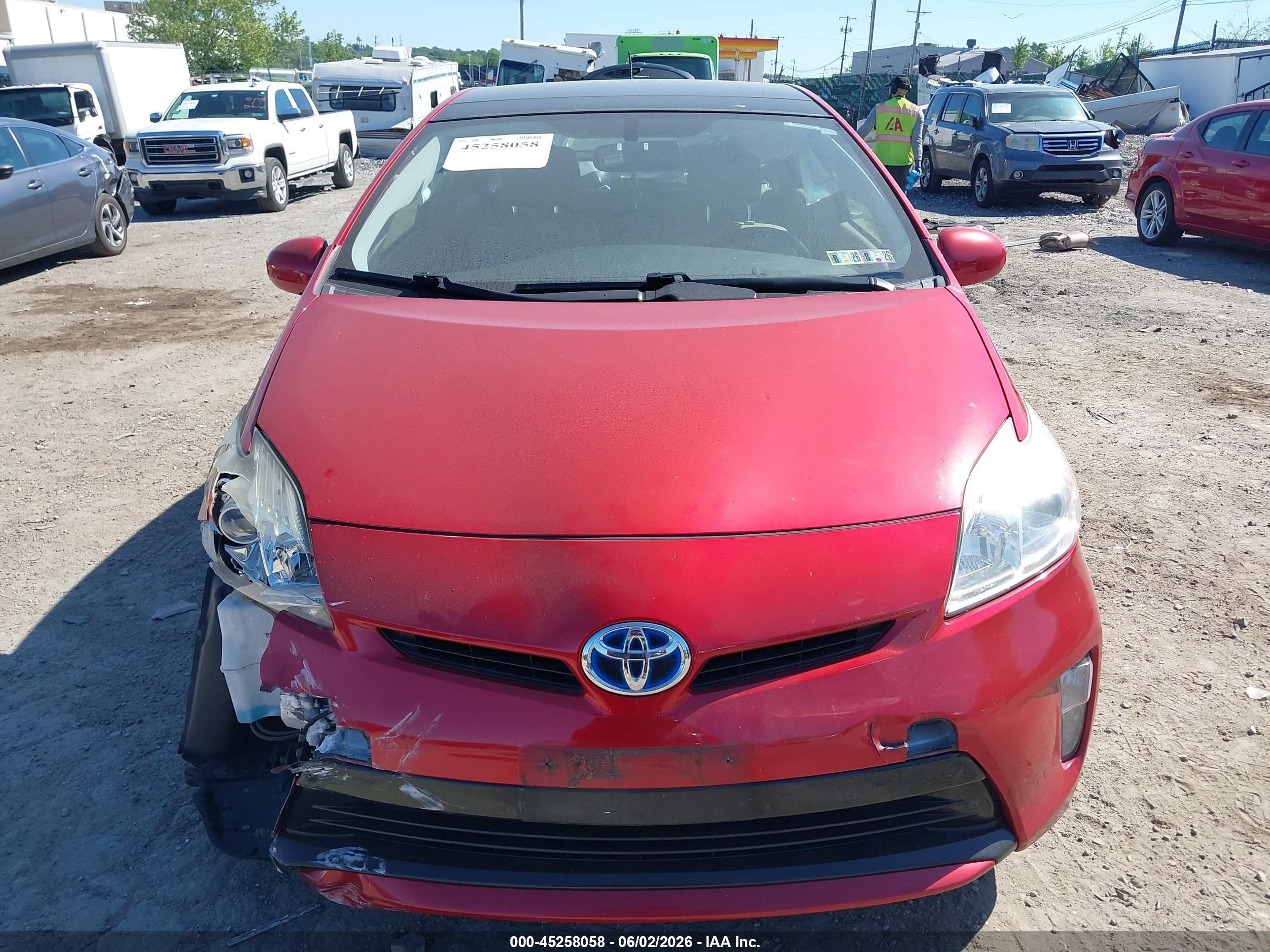 2015 Toyota Prius Four Red vin: JTDKN3DU7F1928979