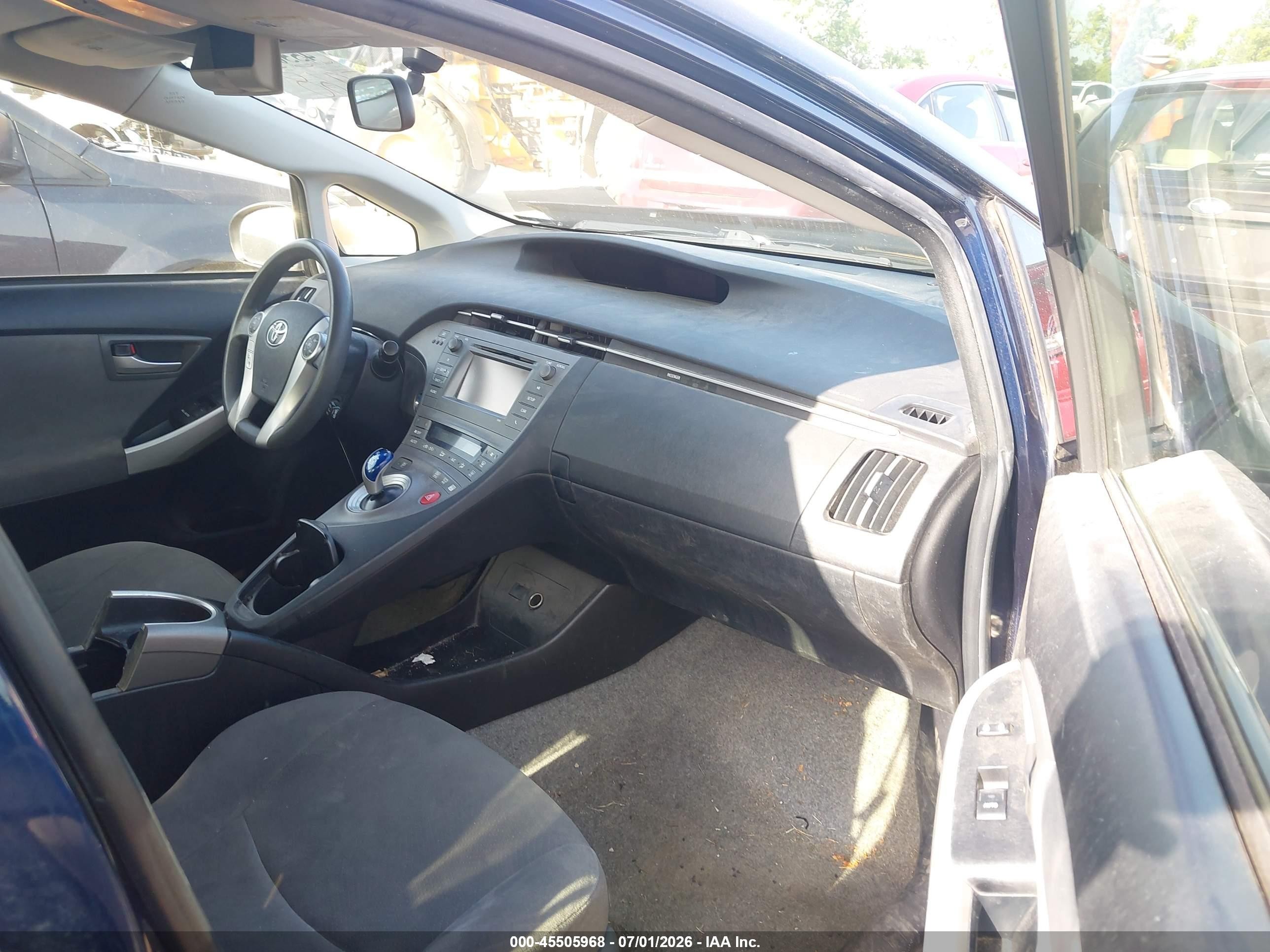 2015 Toyota Prius Two Blue vin: JTDKN3DU7F1944342