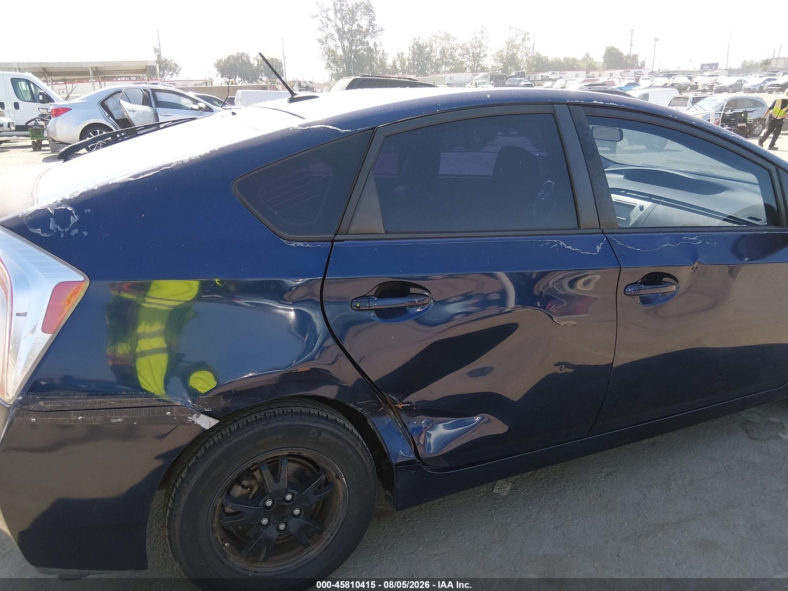 2015 Toyota Prius Three Blue vin: JTDKN3DU7F1953722