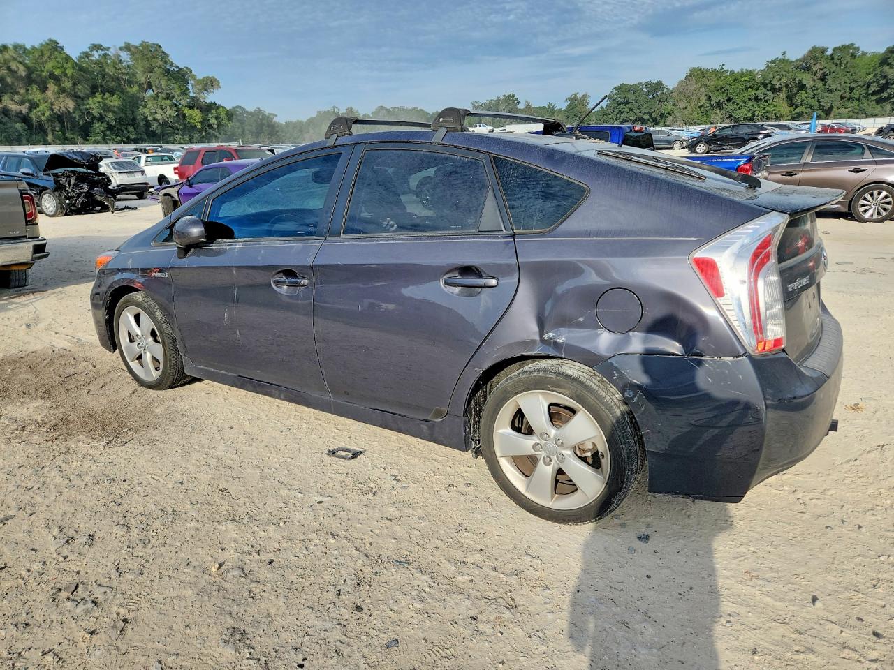 2015 Toyota Prius Five Gray vin: JTDKN3DU7F1957608
