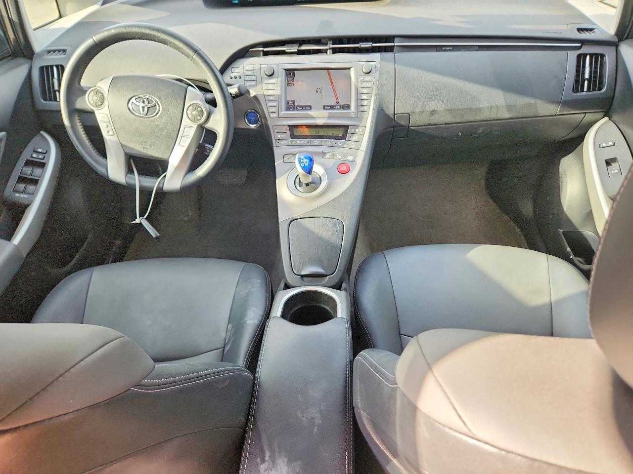 2015 Toyota Prius Five Gray vin: JTDKN3DU7F1957608