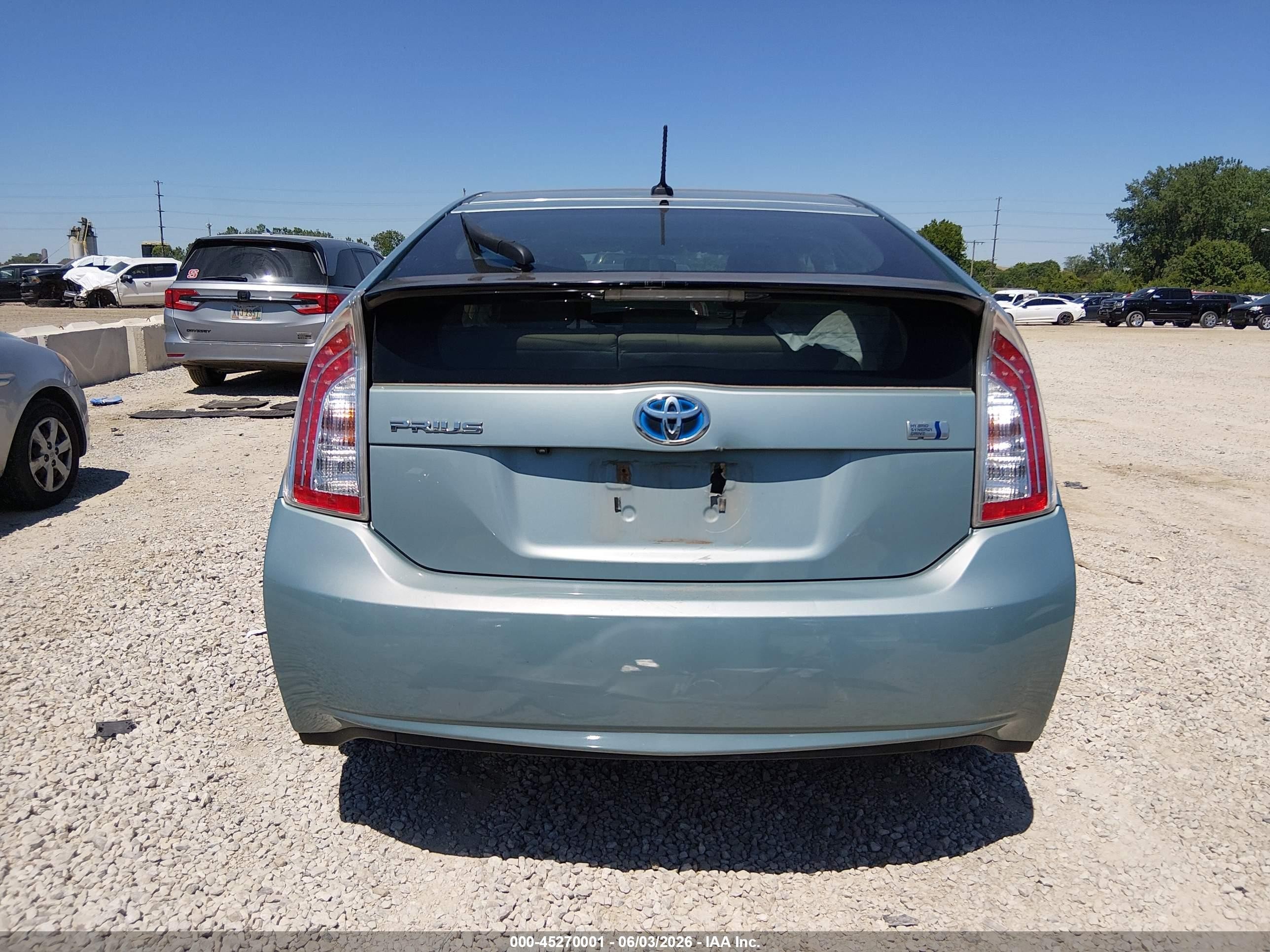 2015 Toyota Prius Three Teal vin: JTDKN3DU7F1972142