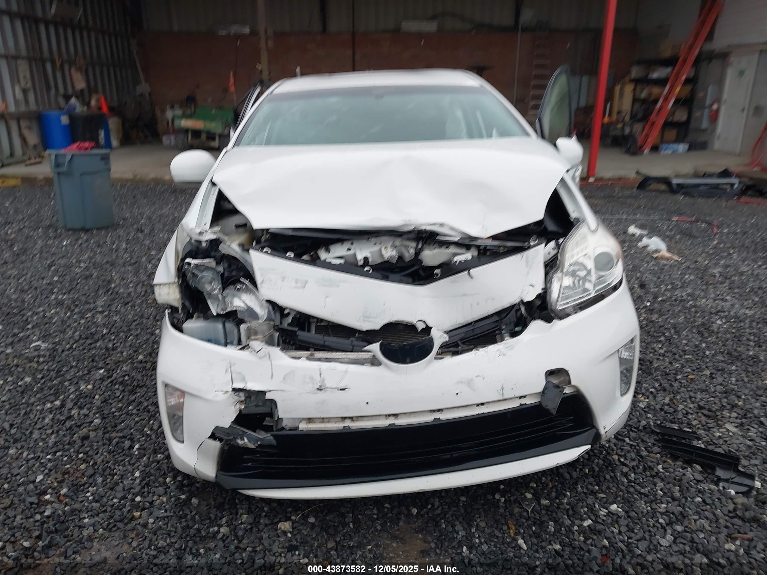 2015 Toyota Prius Three White vin: JTDKN3DU7F1973209