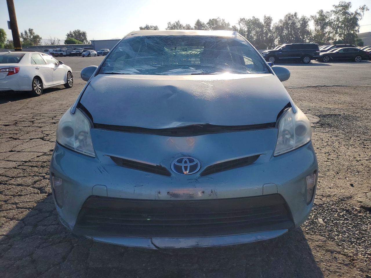 2015 Toyota Prius Three Бирюзовый vin: JTDKN3DU7F1976532