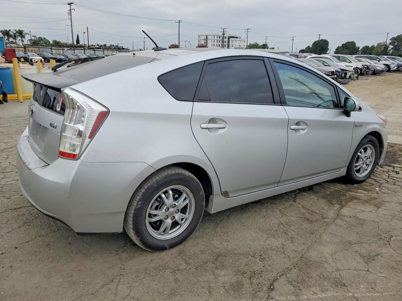 2010 Toyota Prius Iv Серебряный vin: JTDKN3DU8A0102107