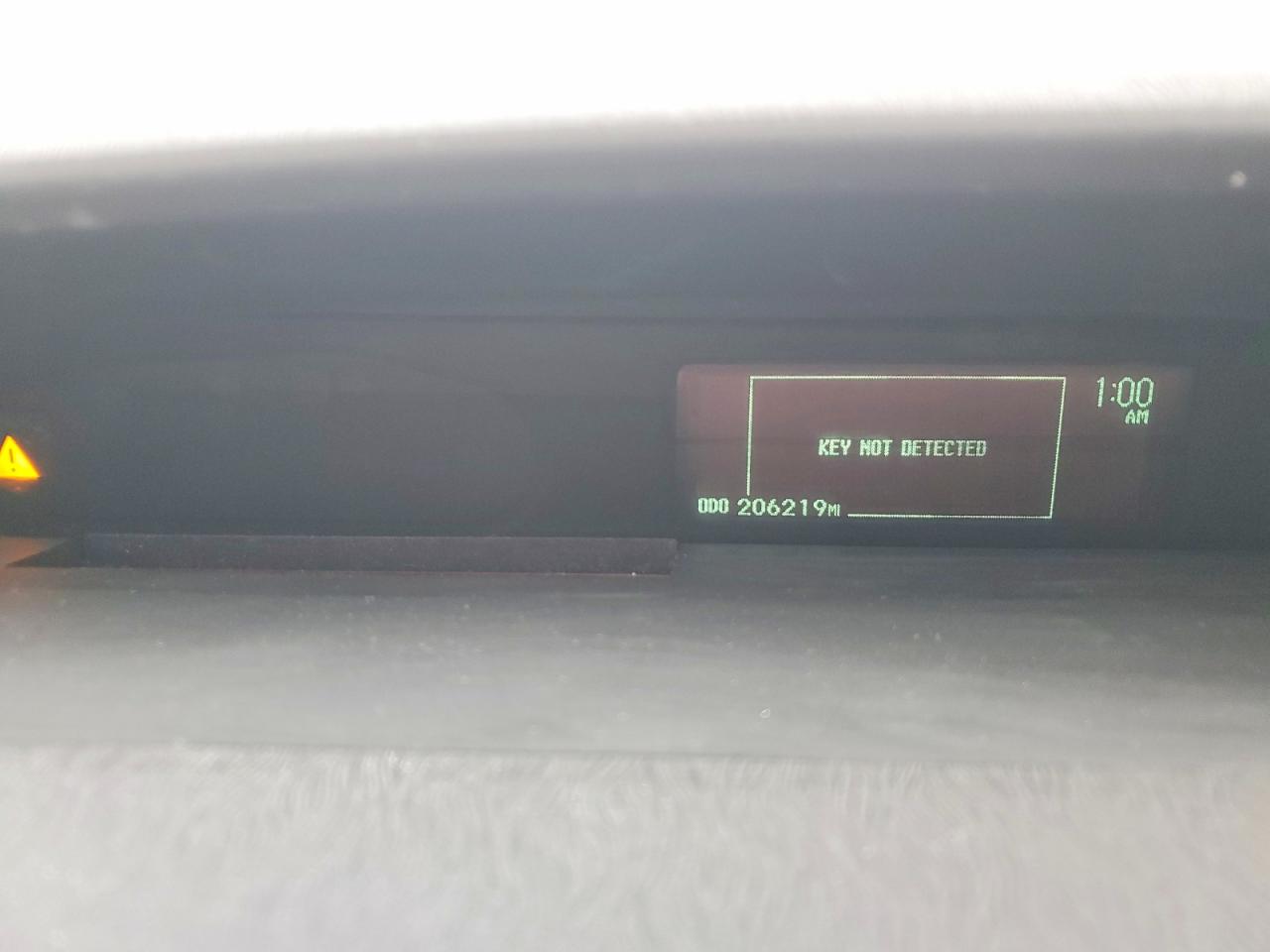 2010 Toyota Prius Iv Серебряный vin: JTDKN3DU8A0102107