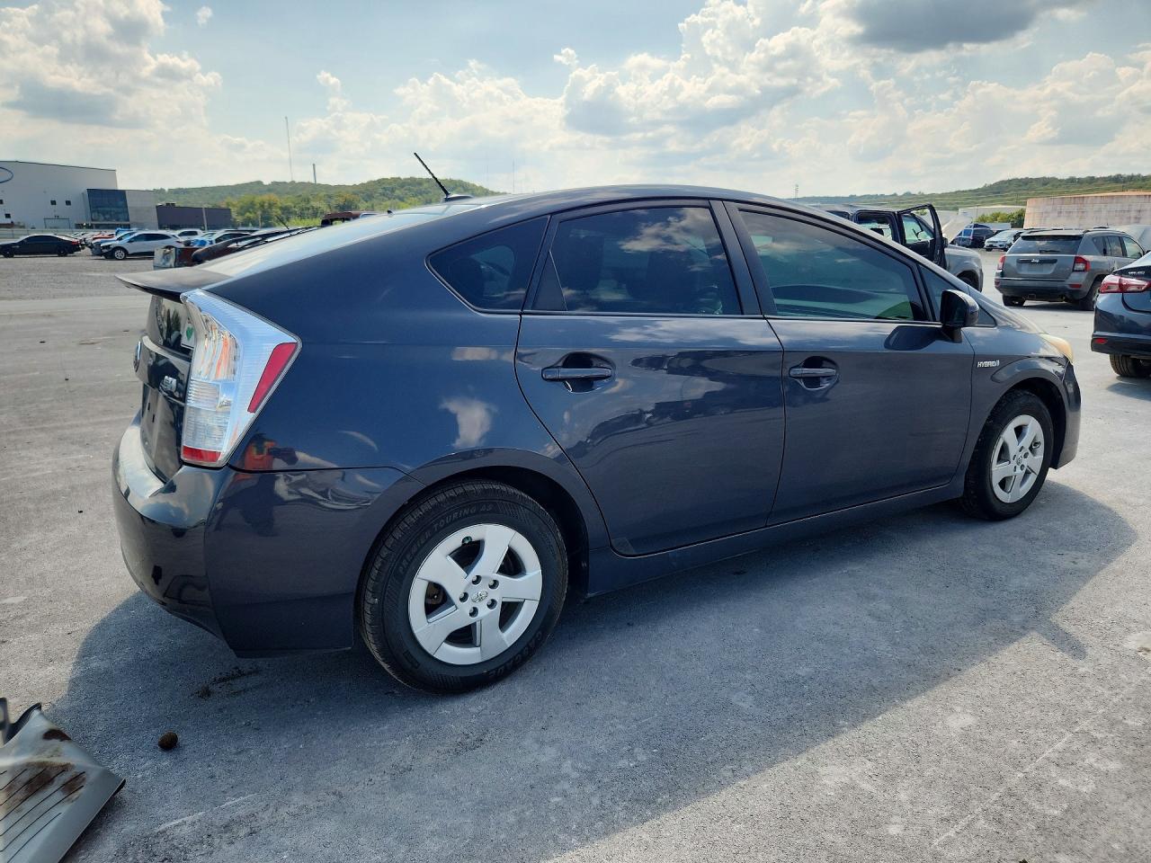 2010 Toyota Prius Ii Gray vin: JTDKN3DU8A0110093
