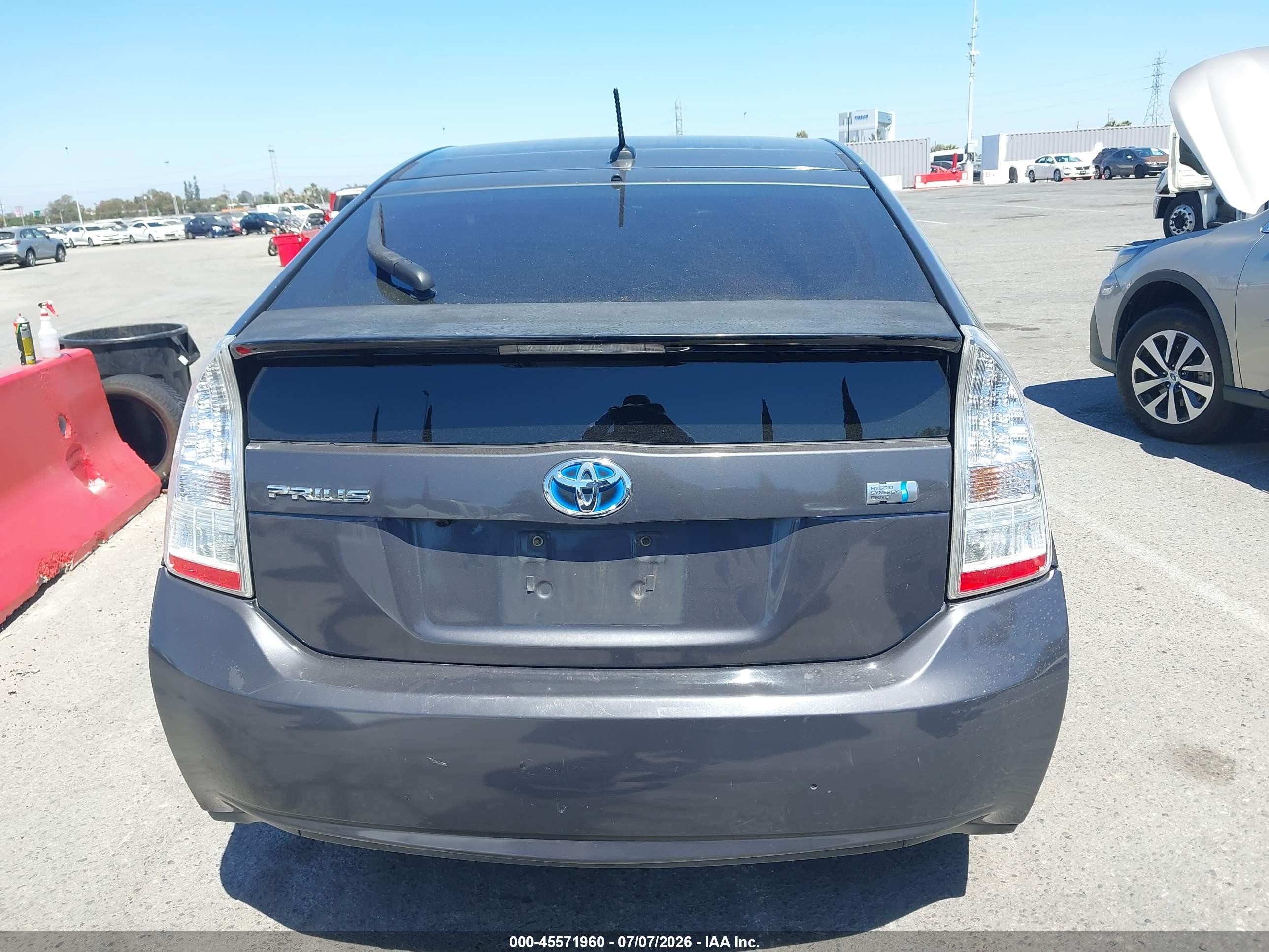 2010 Toyota Prius Iii Gray vin: JTDKN3DU8A0154577