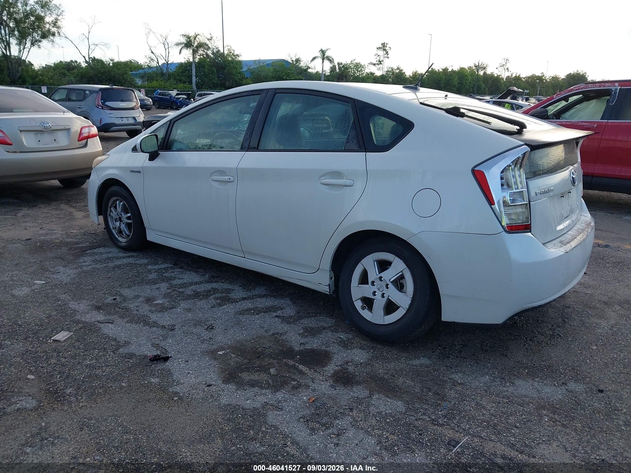 2010 Toyota Prius Ii White vin: JTDKN3DU8A0189930