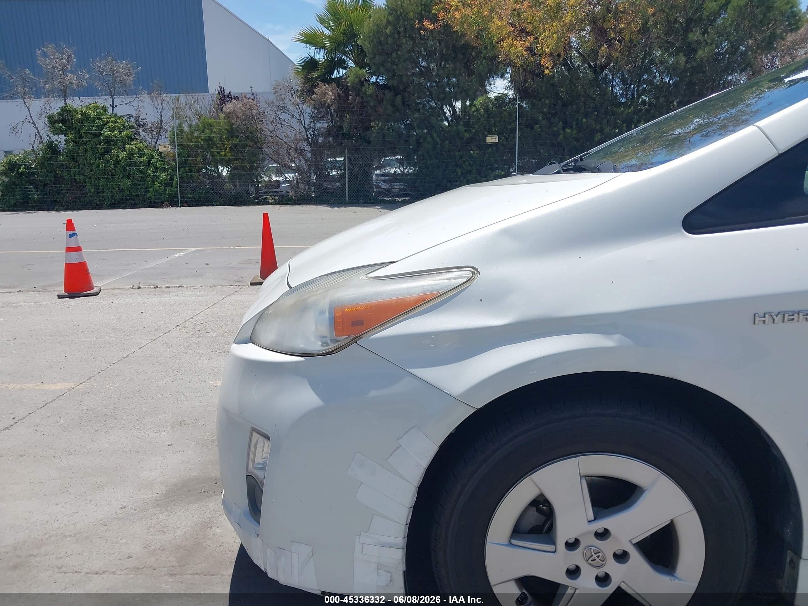2010 Toyota Prius Iii White vin: JTDKN3DU8A0243985