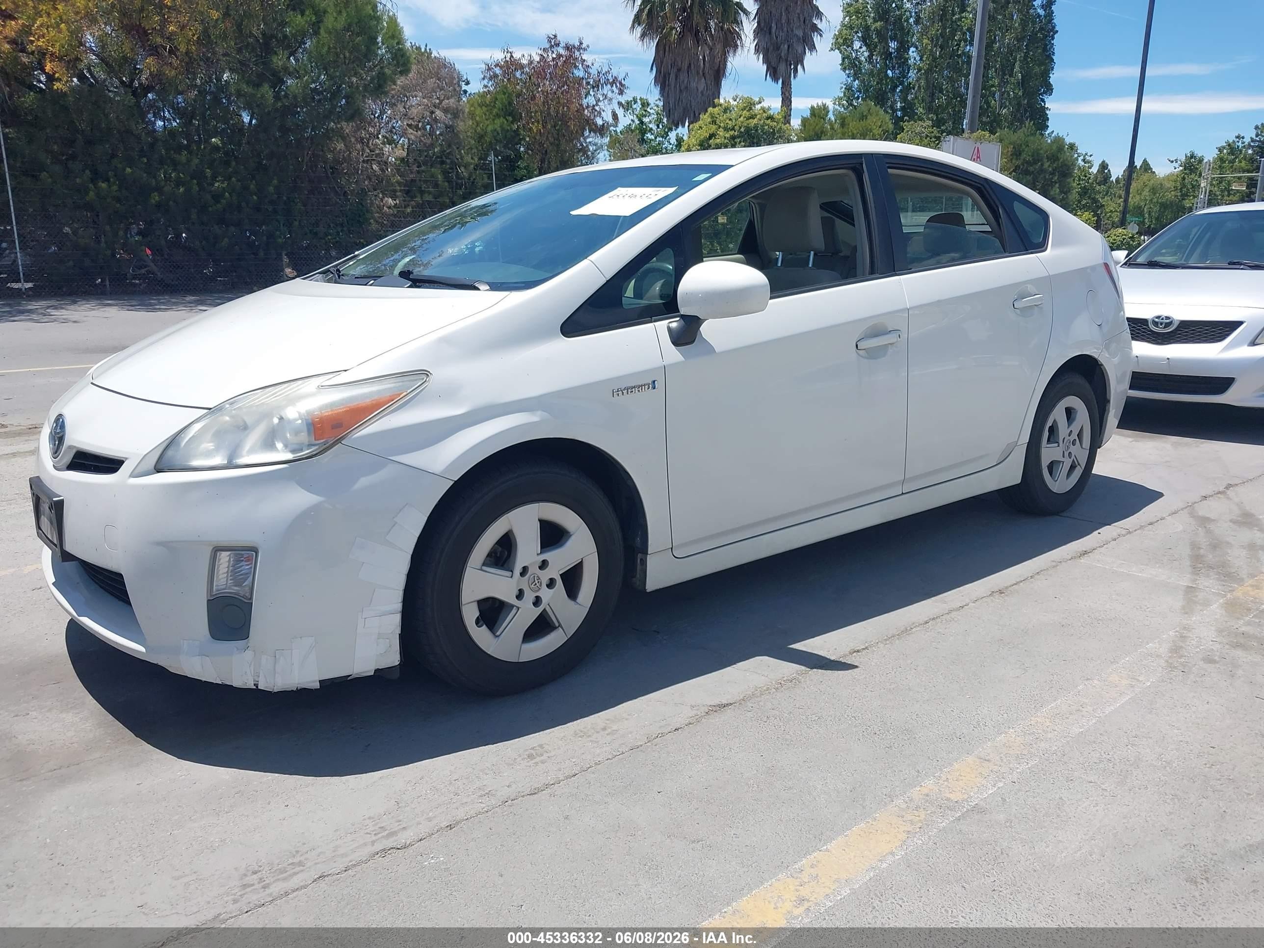 2010 Toyota Prius Iii White vin: JTDKN3DU8A0243985