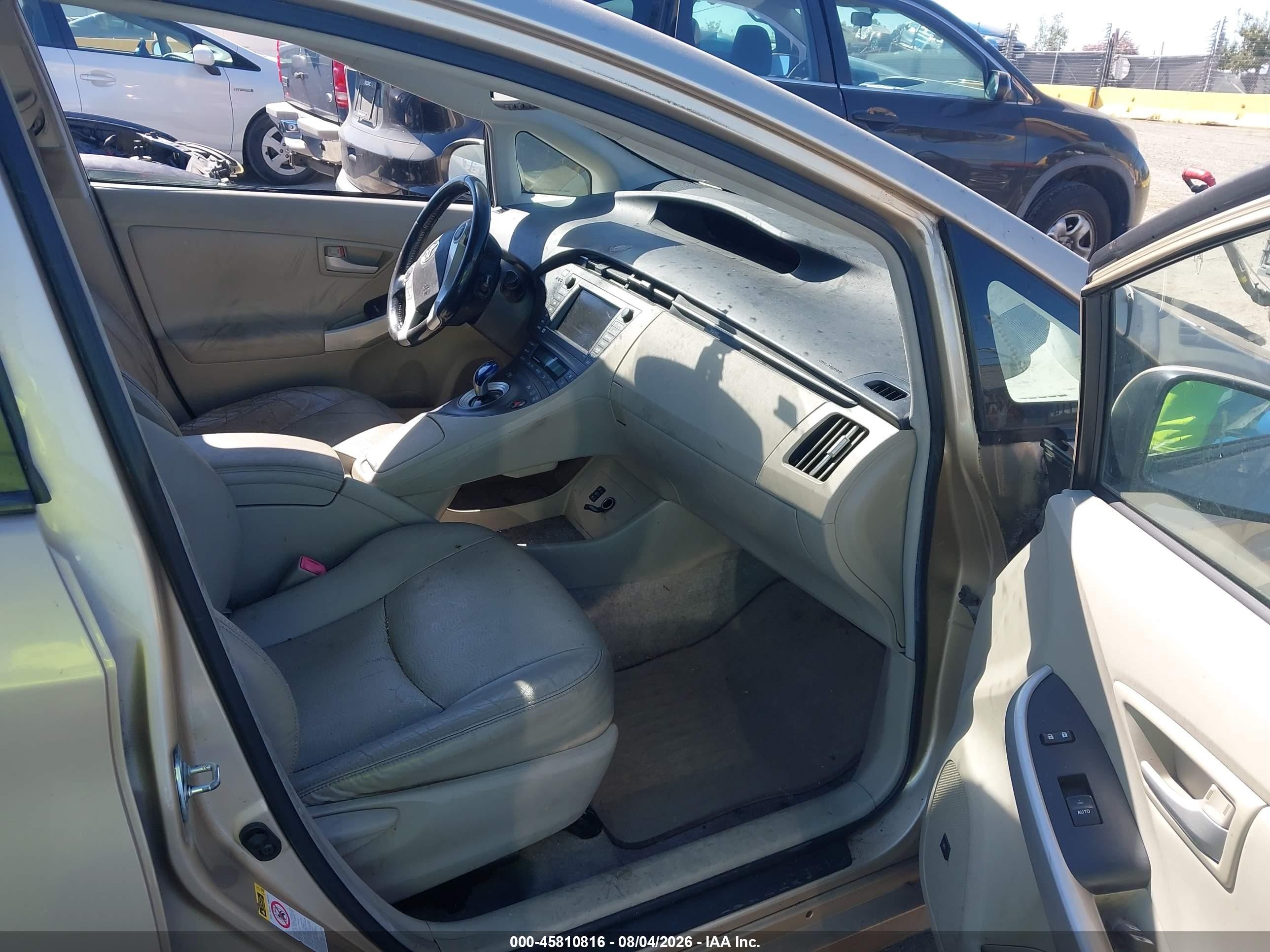 2010 Toyota Prius Iv Золотой vin: JTDKN3DU8A1071306